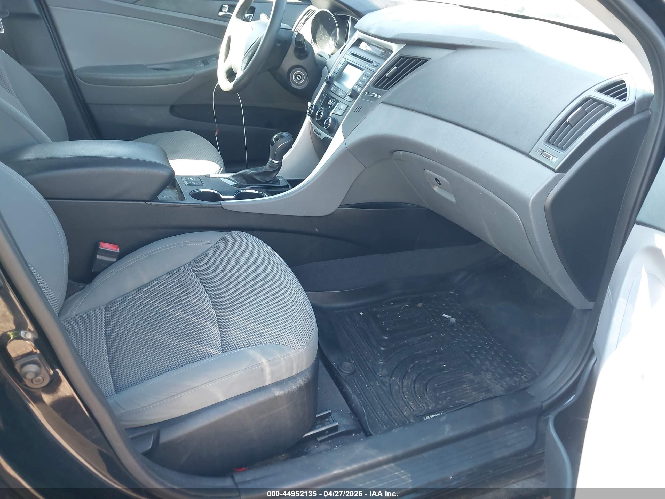 HYUNDAI SONATA image 5