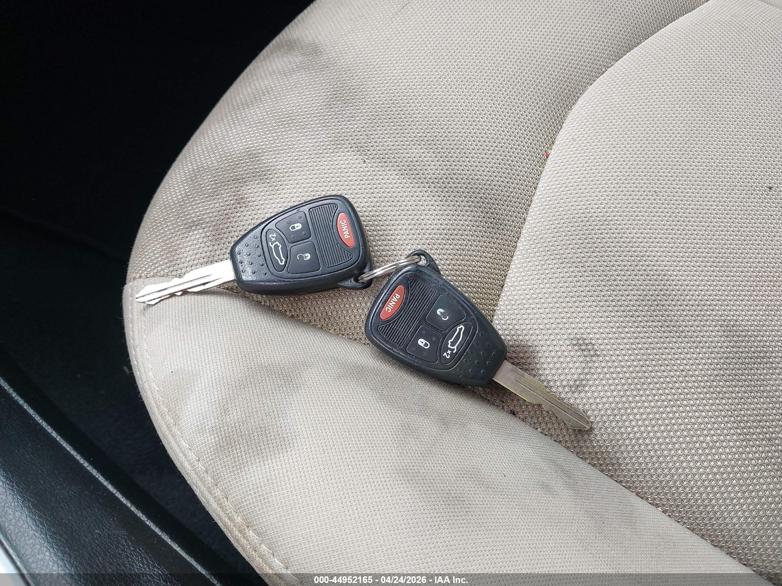 DODGE AVENGER image 11