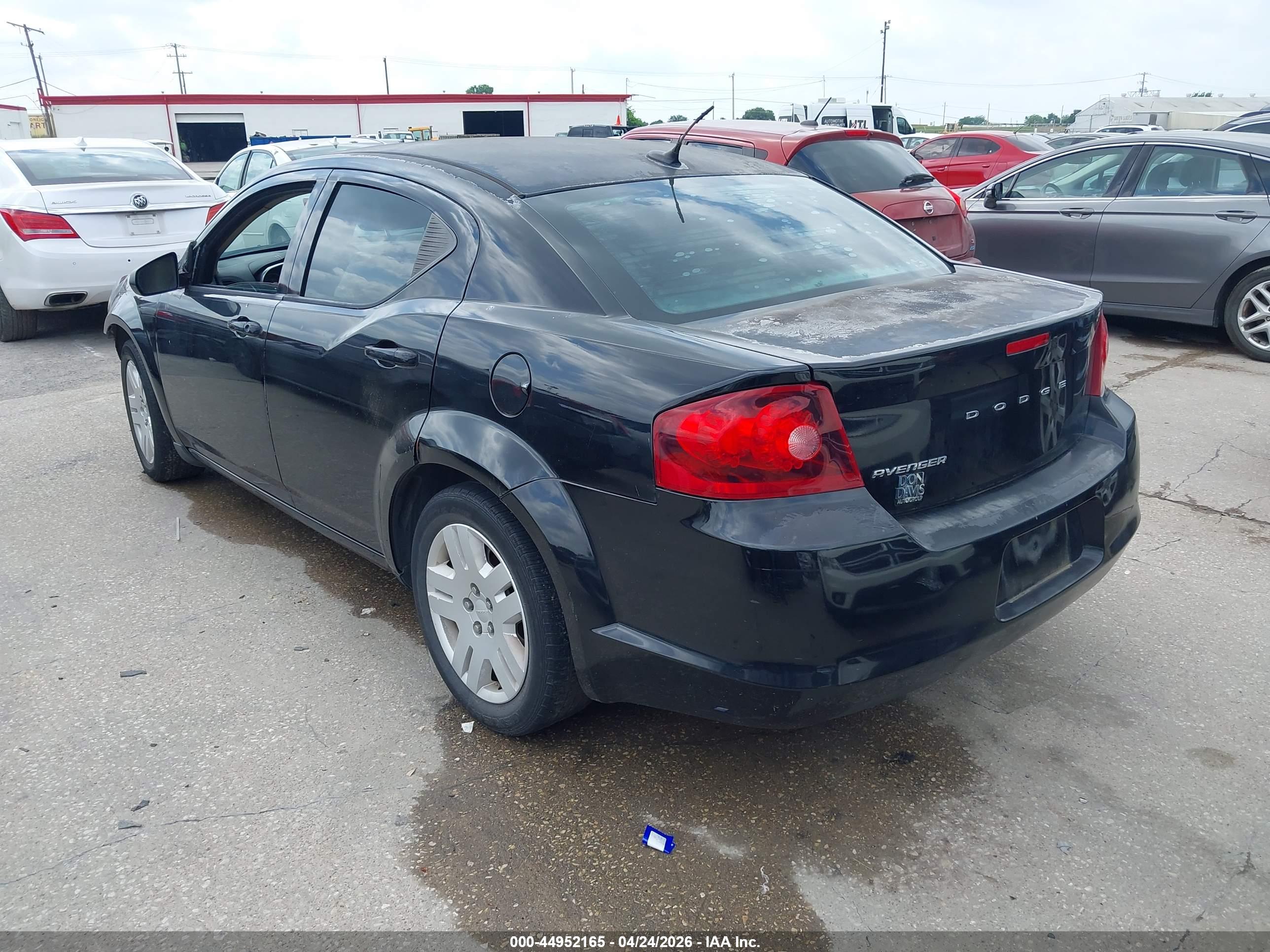 DODGE AVENGER image 3