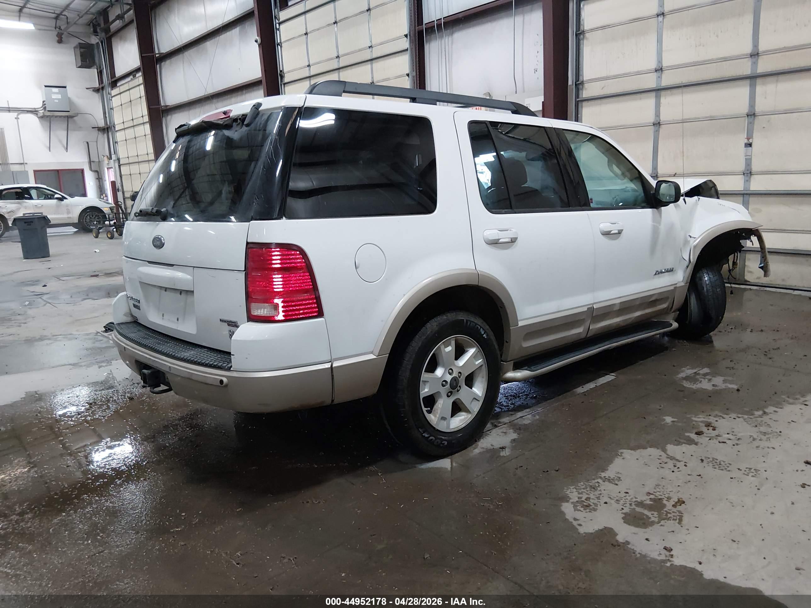 FORD EXPLORER image 4