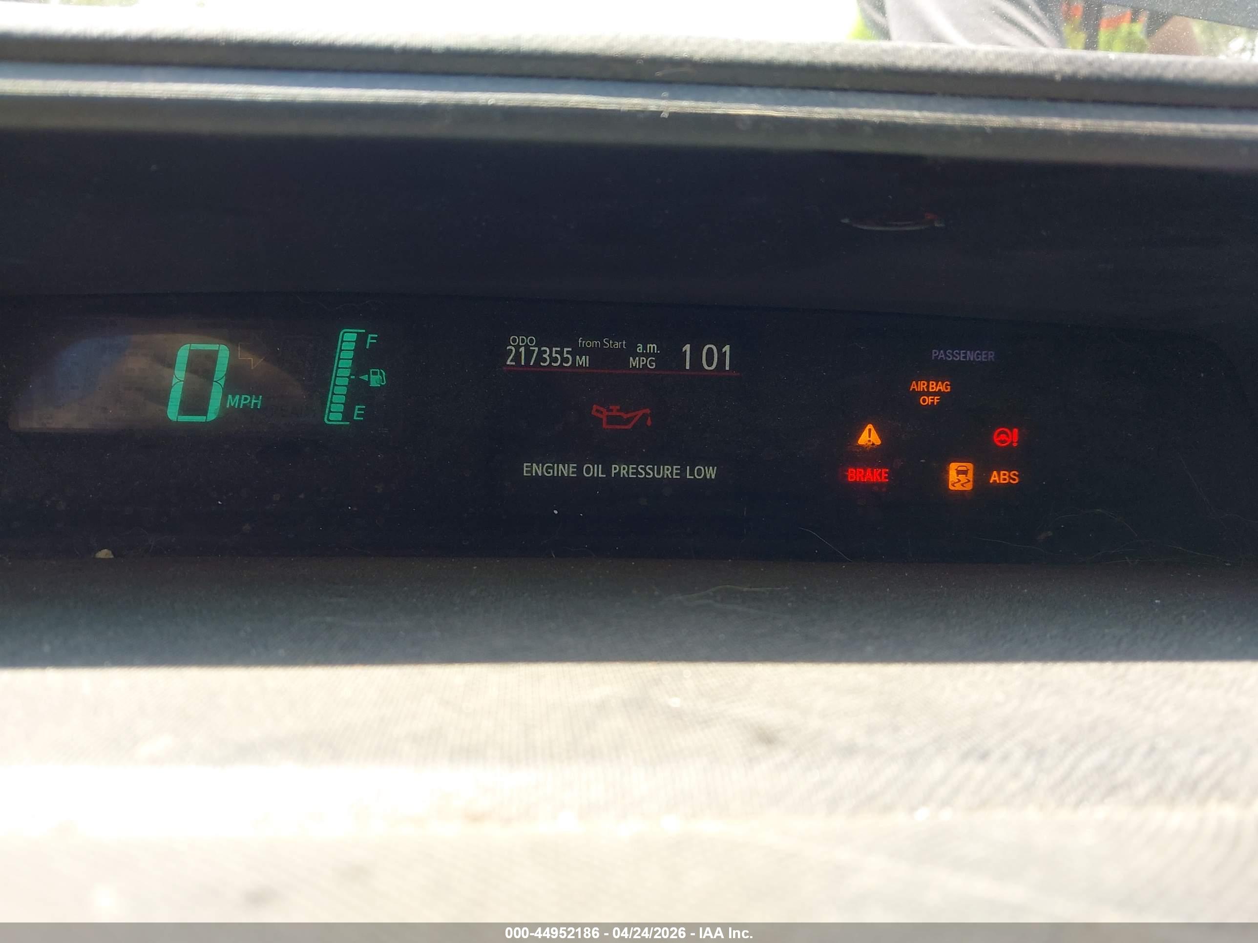 TOYOTA PRIUS image 7