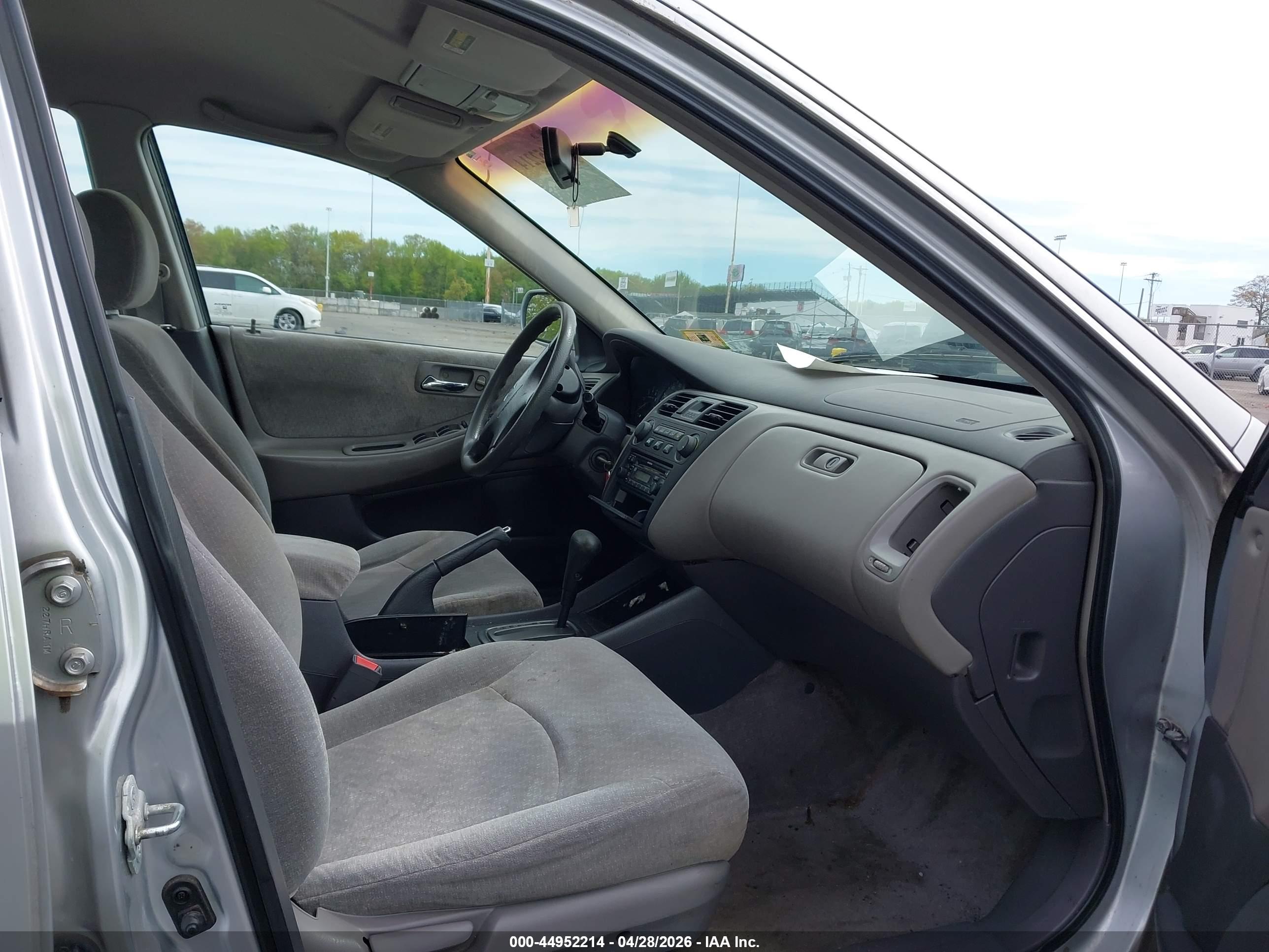 HONDA ACCORD image 5