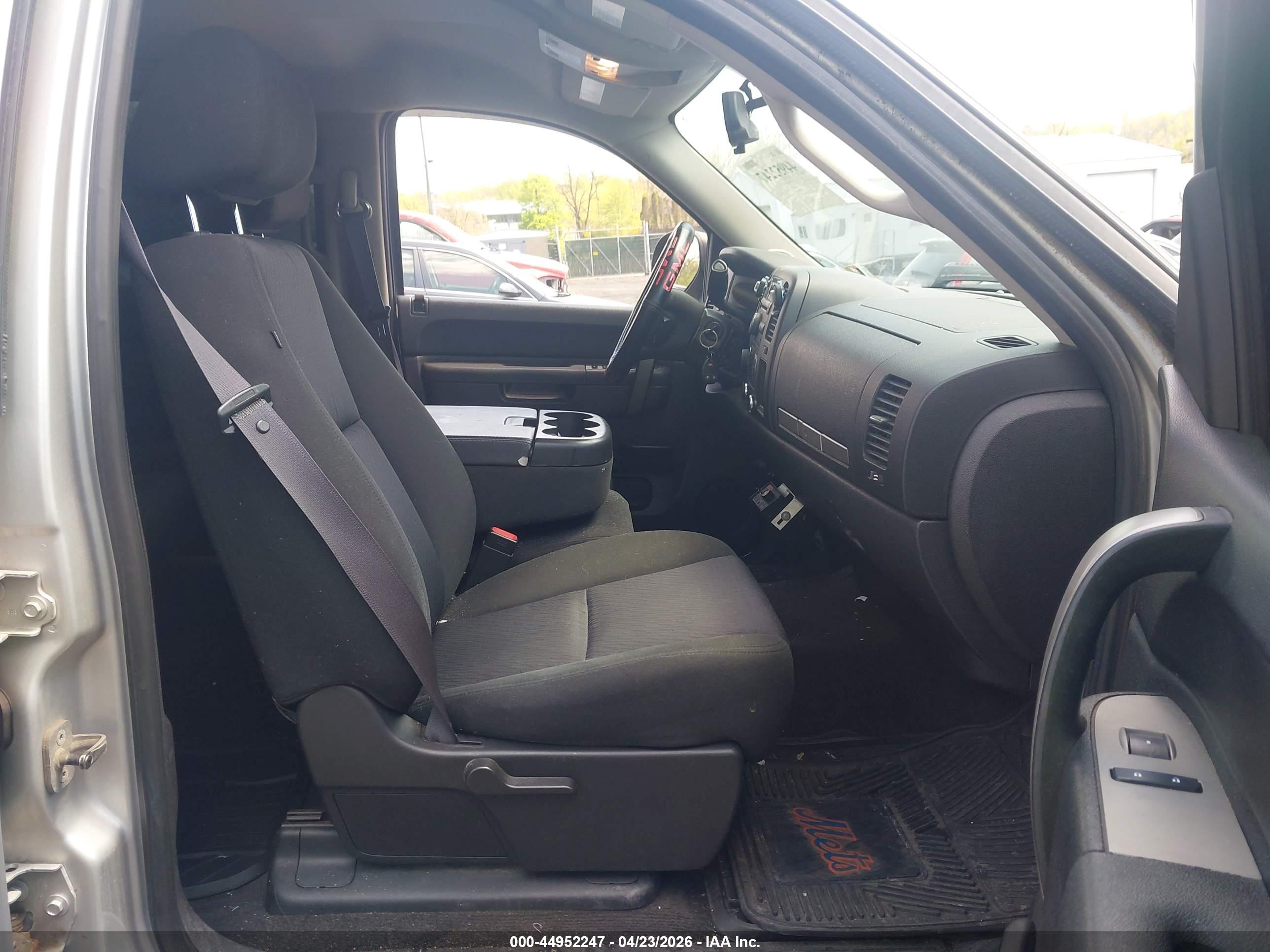 GMC SIERRA image 5