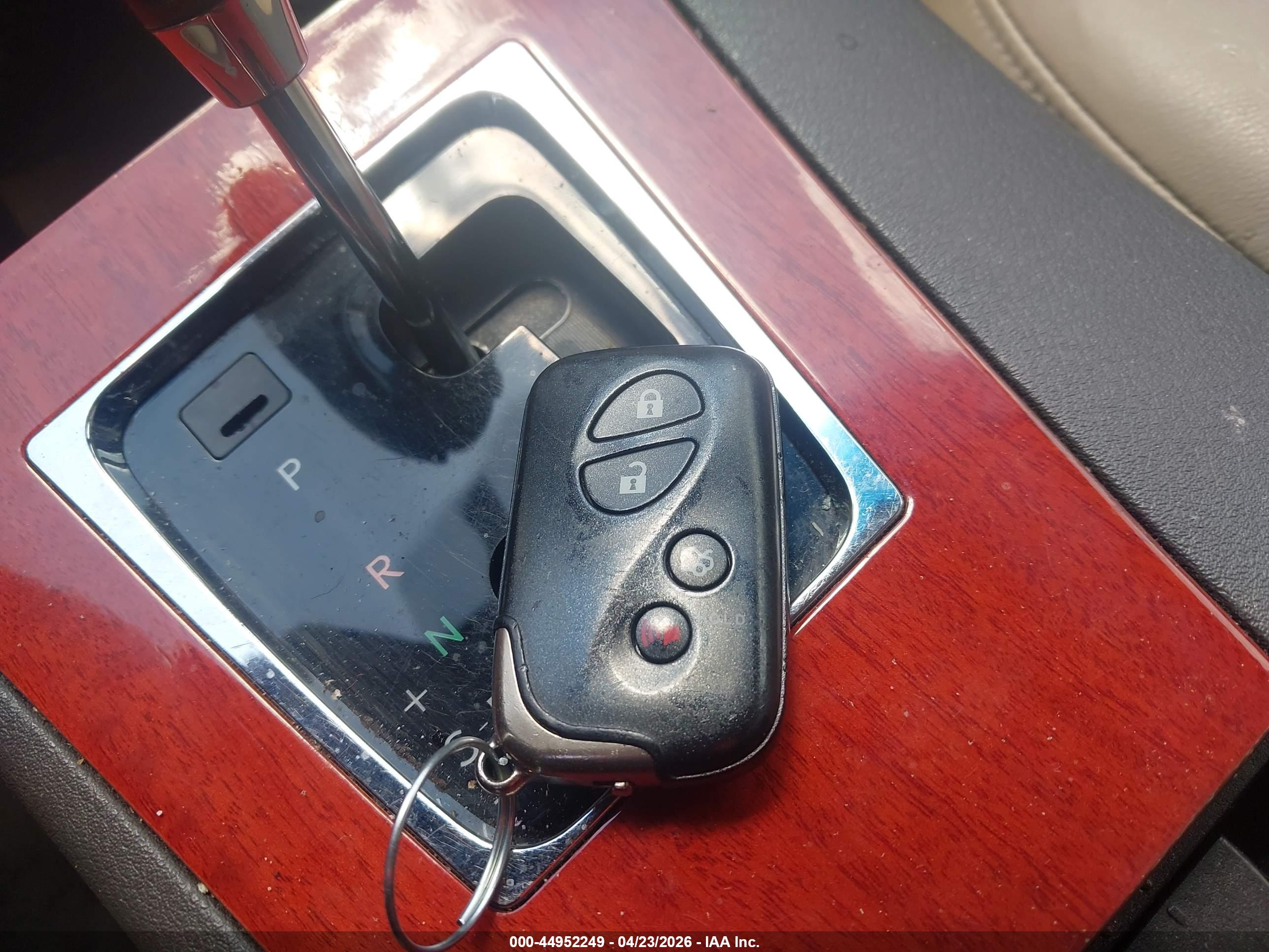 LEXUS ES image 11