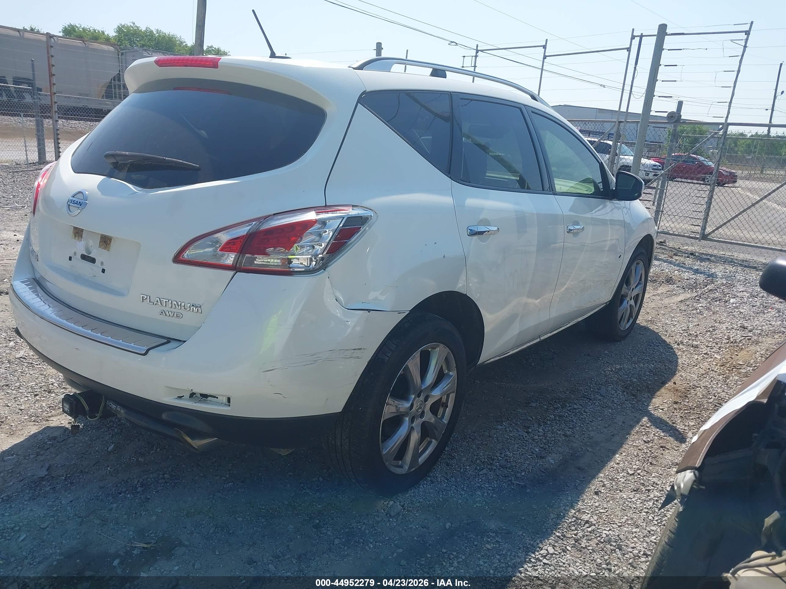 NISSAN MURANO image 4