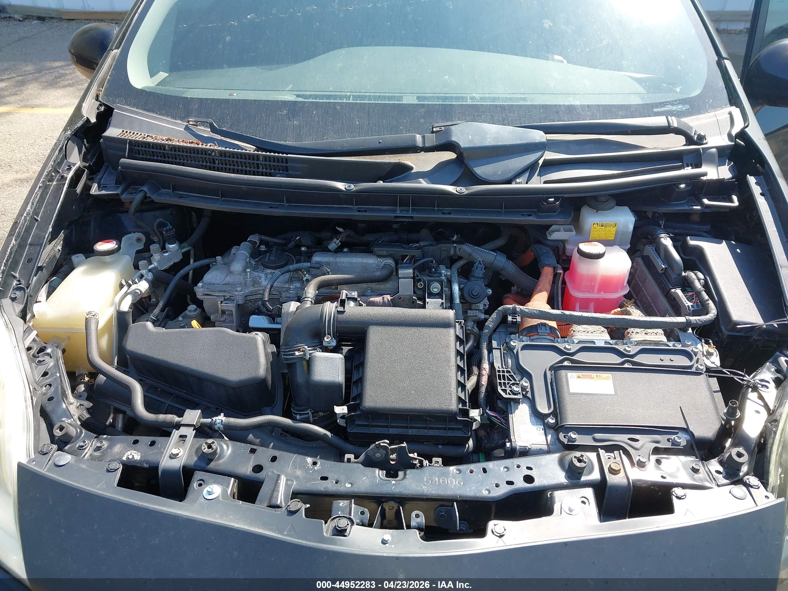 TOYOTA PRIUS image 10
