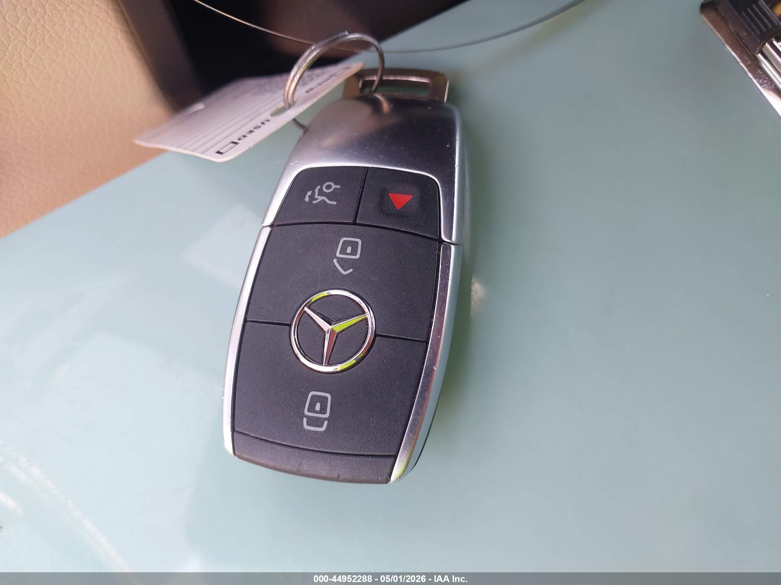 MERCEDES-BENZ GLE image 11