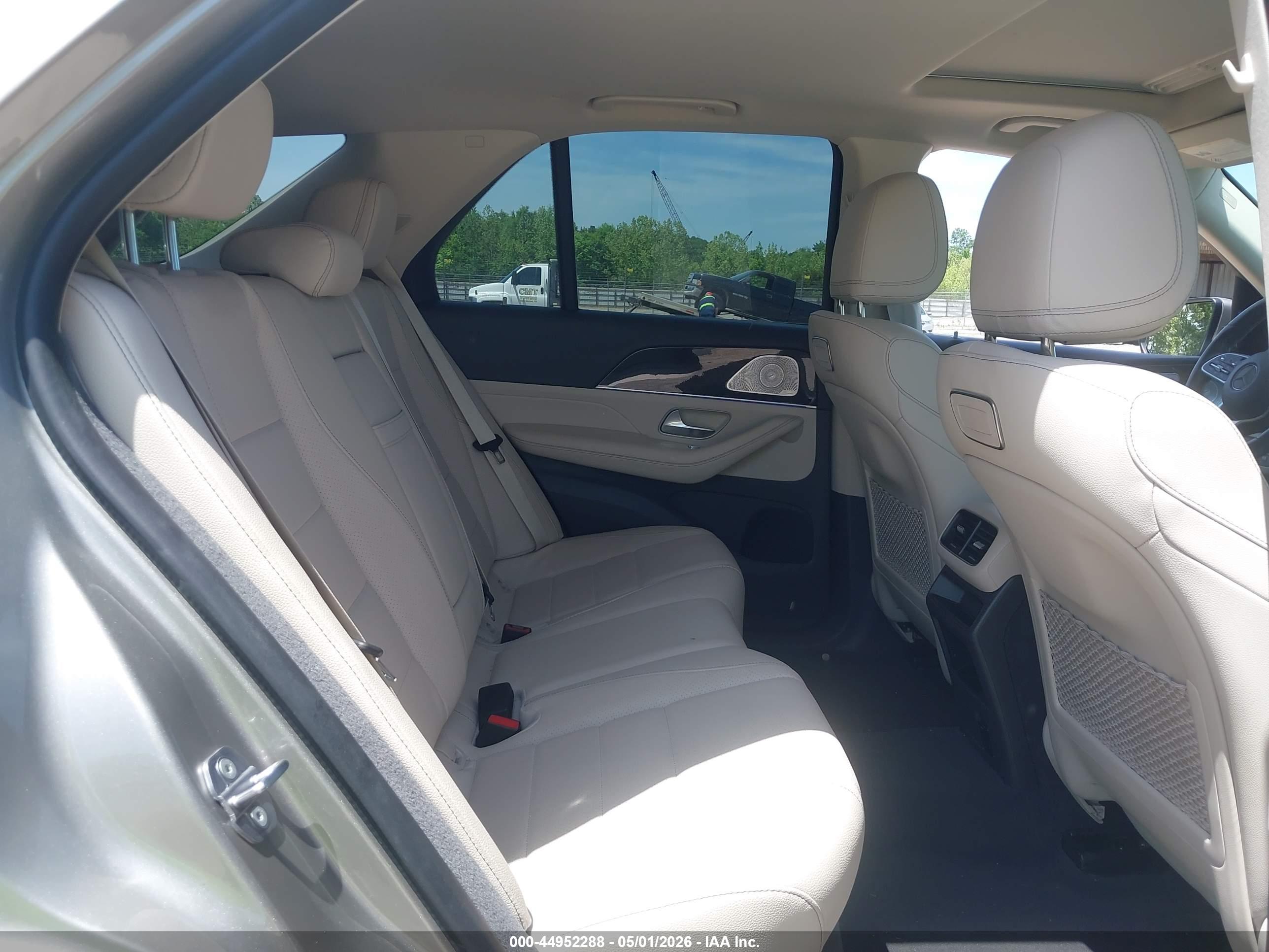 MERCEDES-BENZ GLE image 8