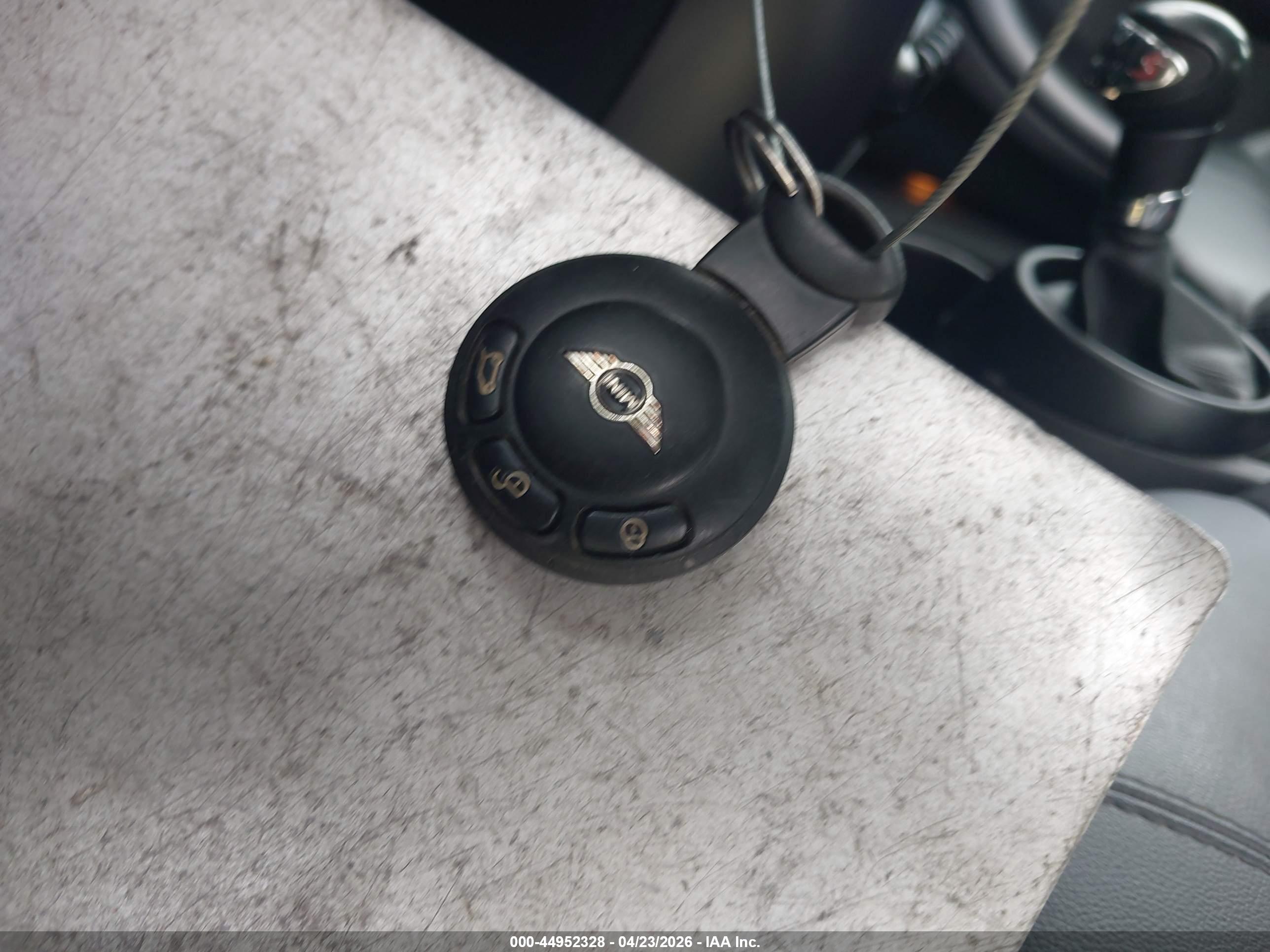 MINI COUNTRYMAN image 11