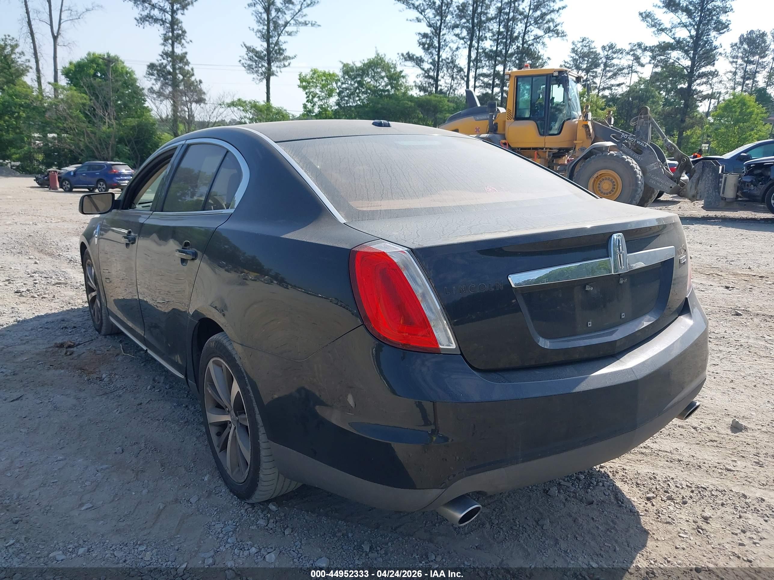 LINCOLN MKS image 3