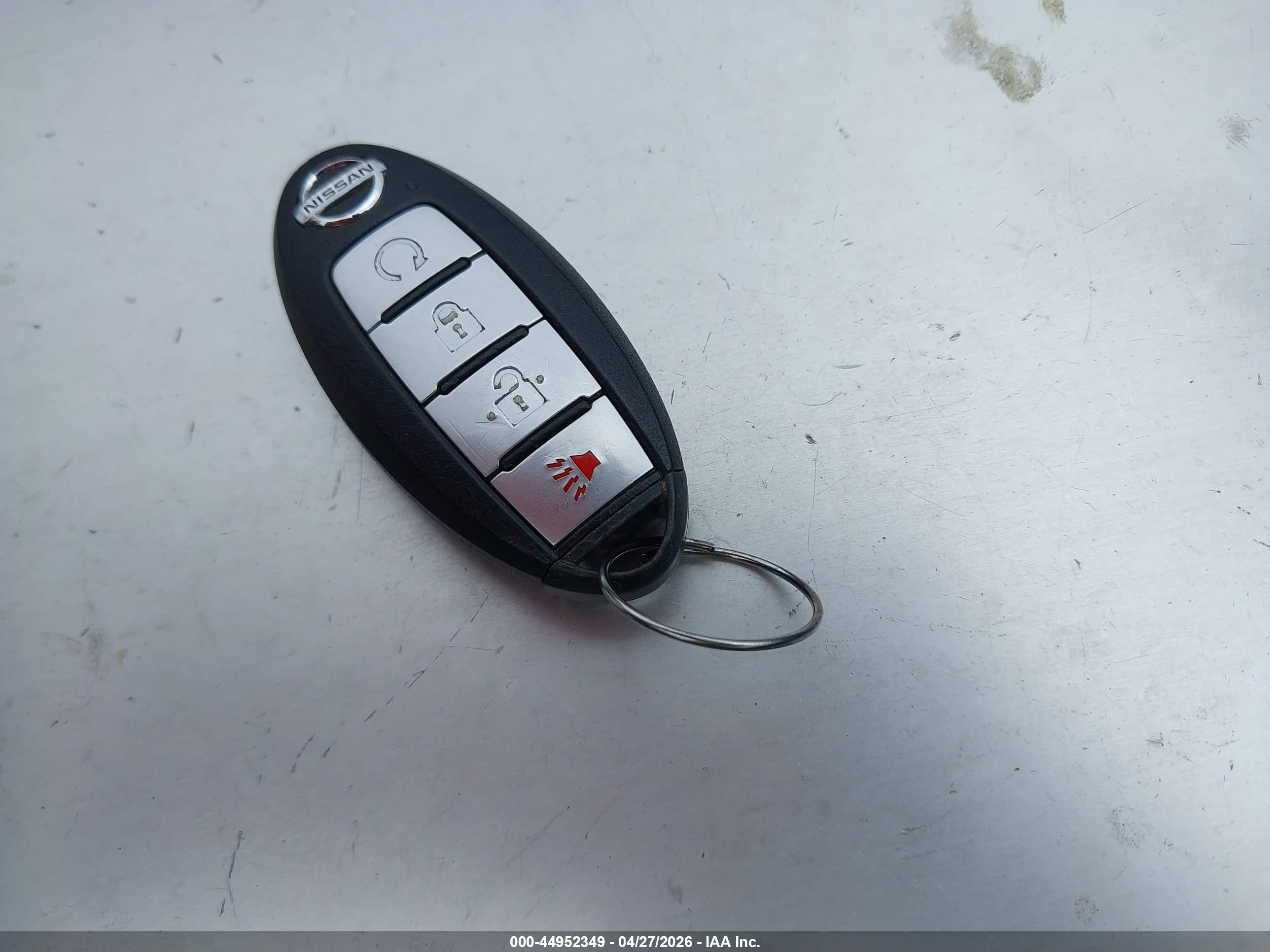 NISSAN ROGUE image 11