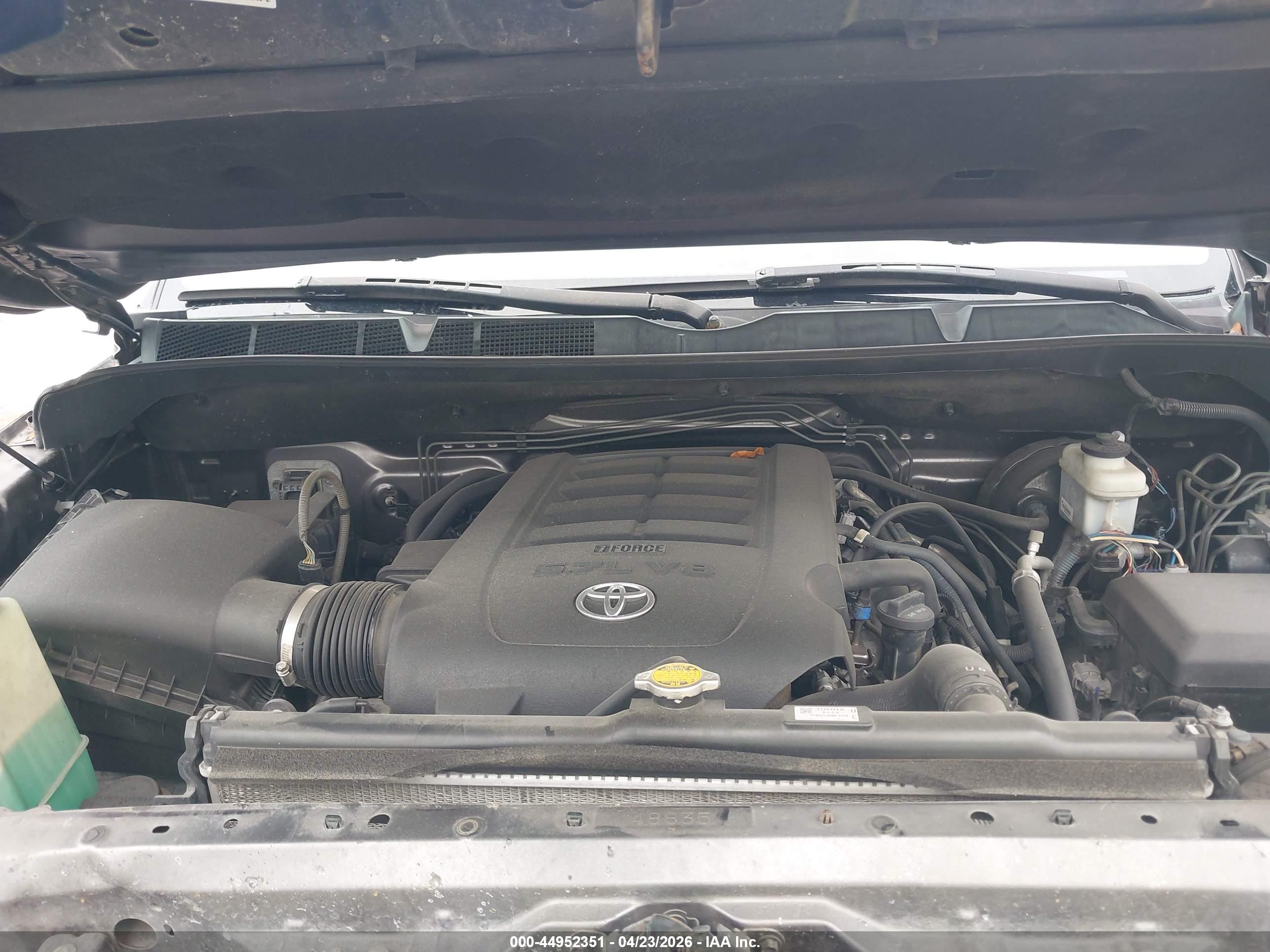 TOYOTA TUNDRA image 10