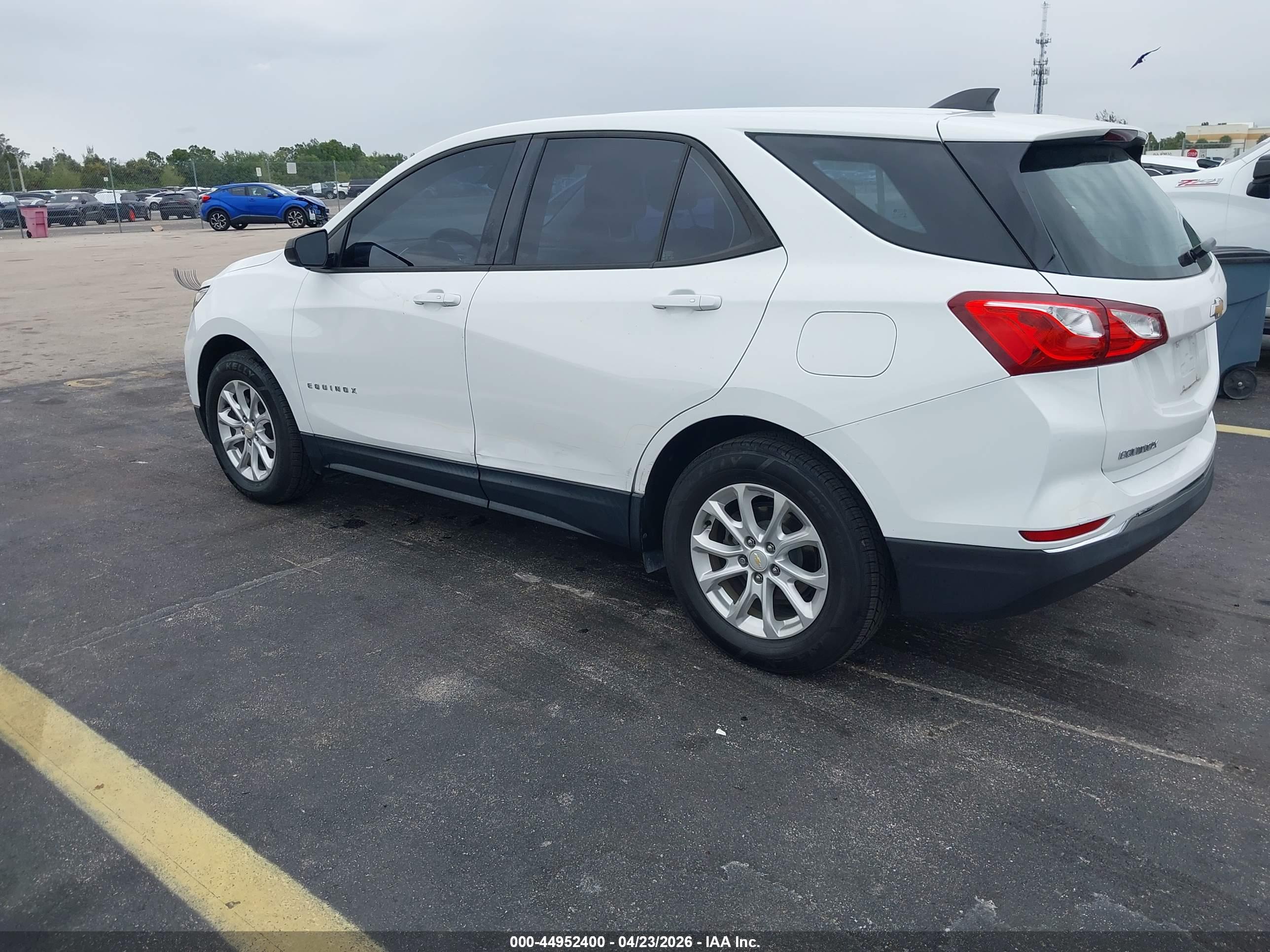 CHEVROLET EQUINOX image 3