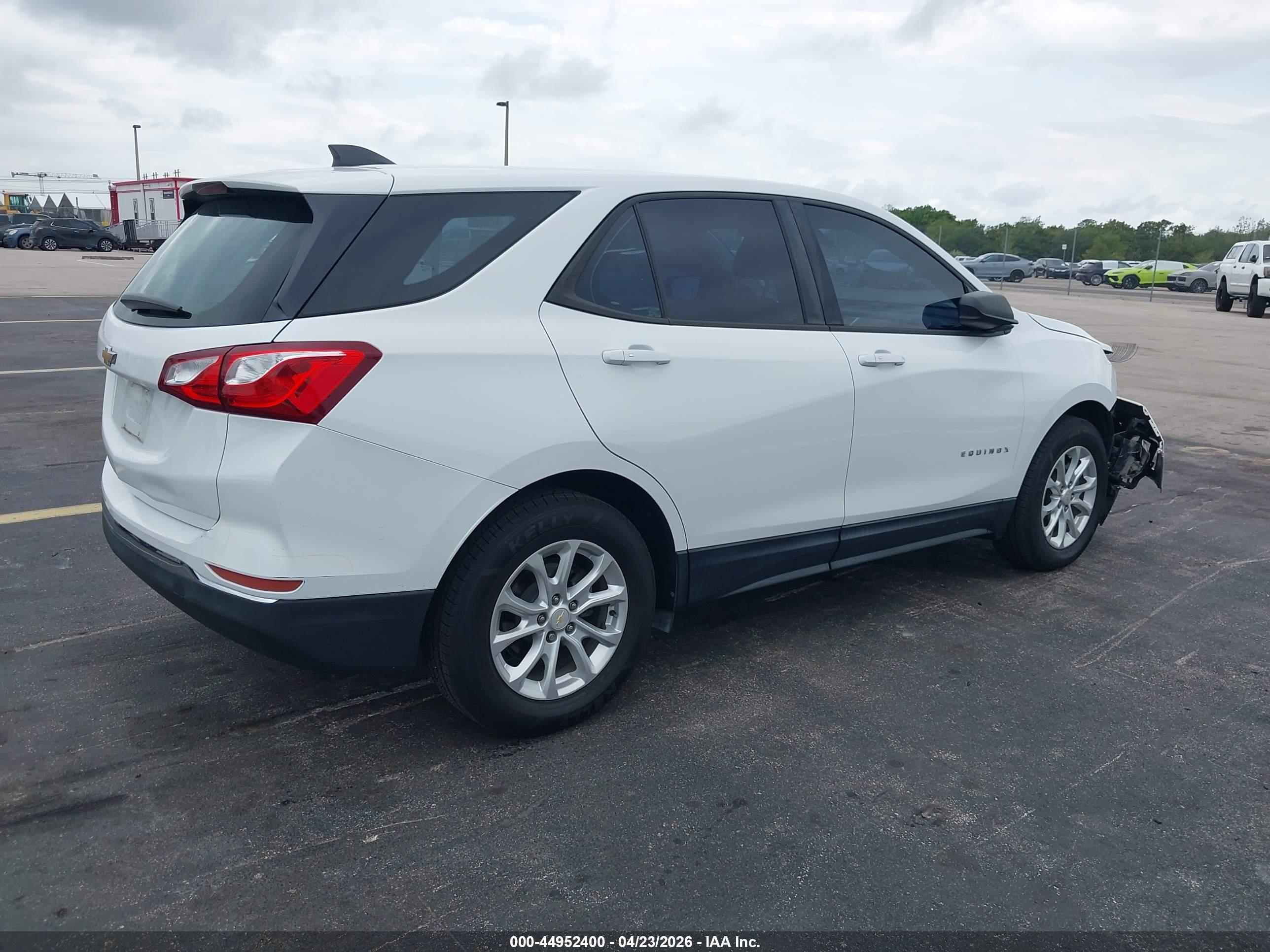 CHEVROLET EQUINOX image 4