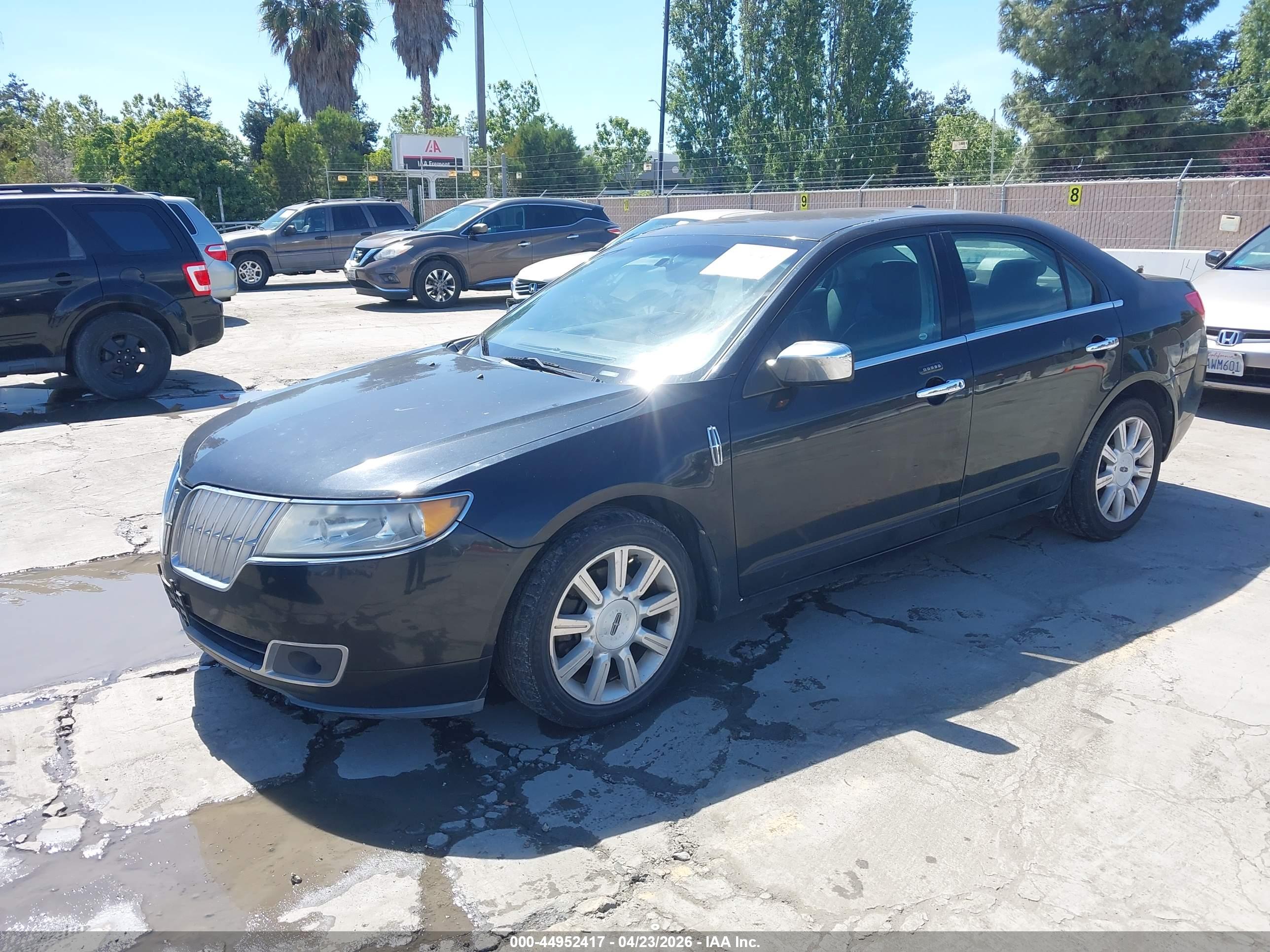 LINCOLN MKZ image 2