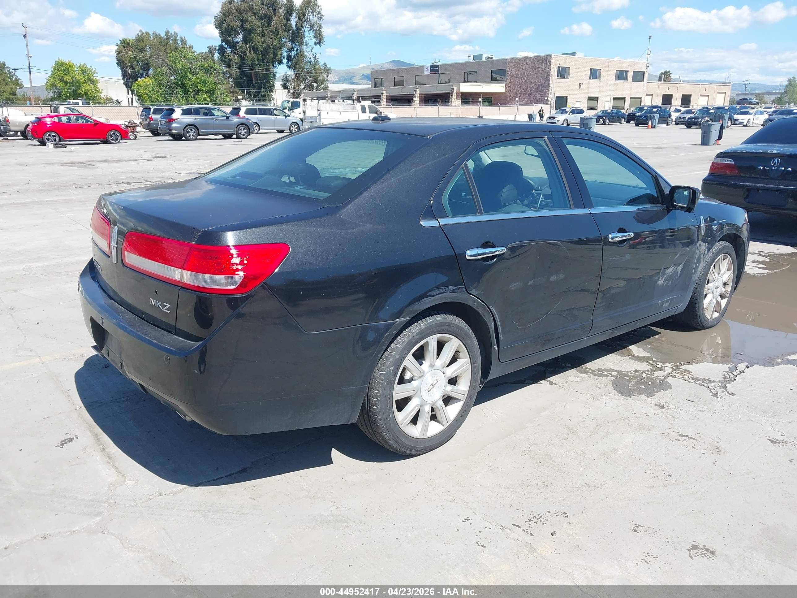 LINCOLN MKZ image 4