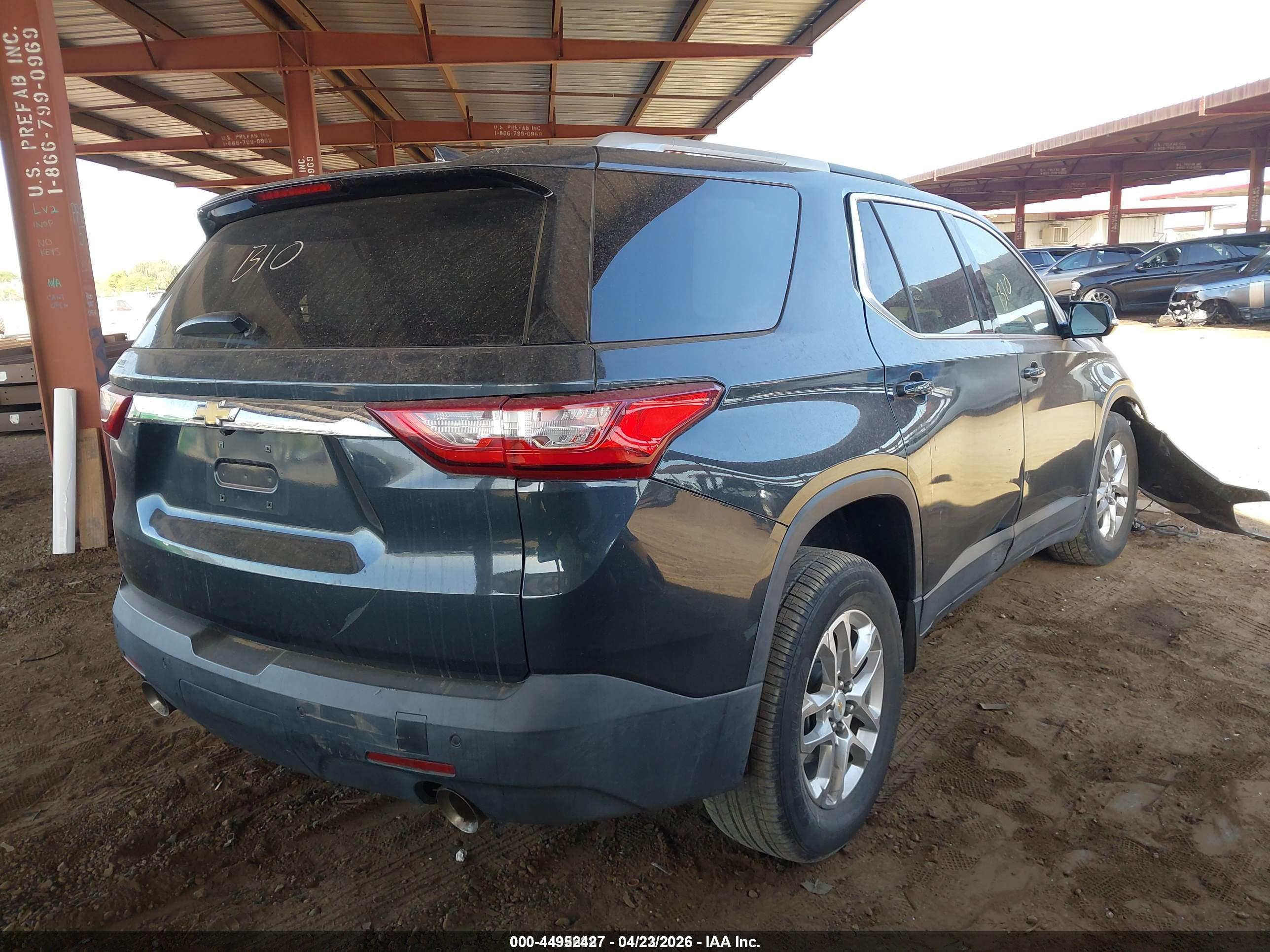 CHEVROLET TRAVERSE image 4