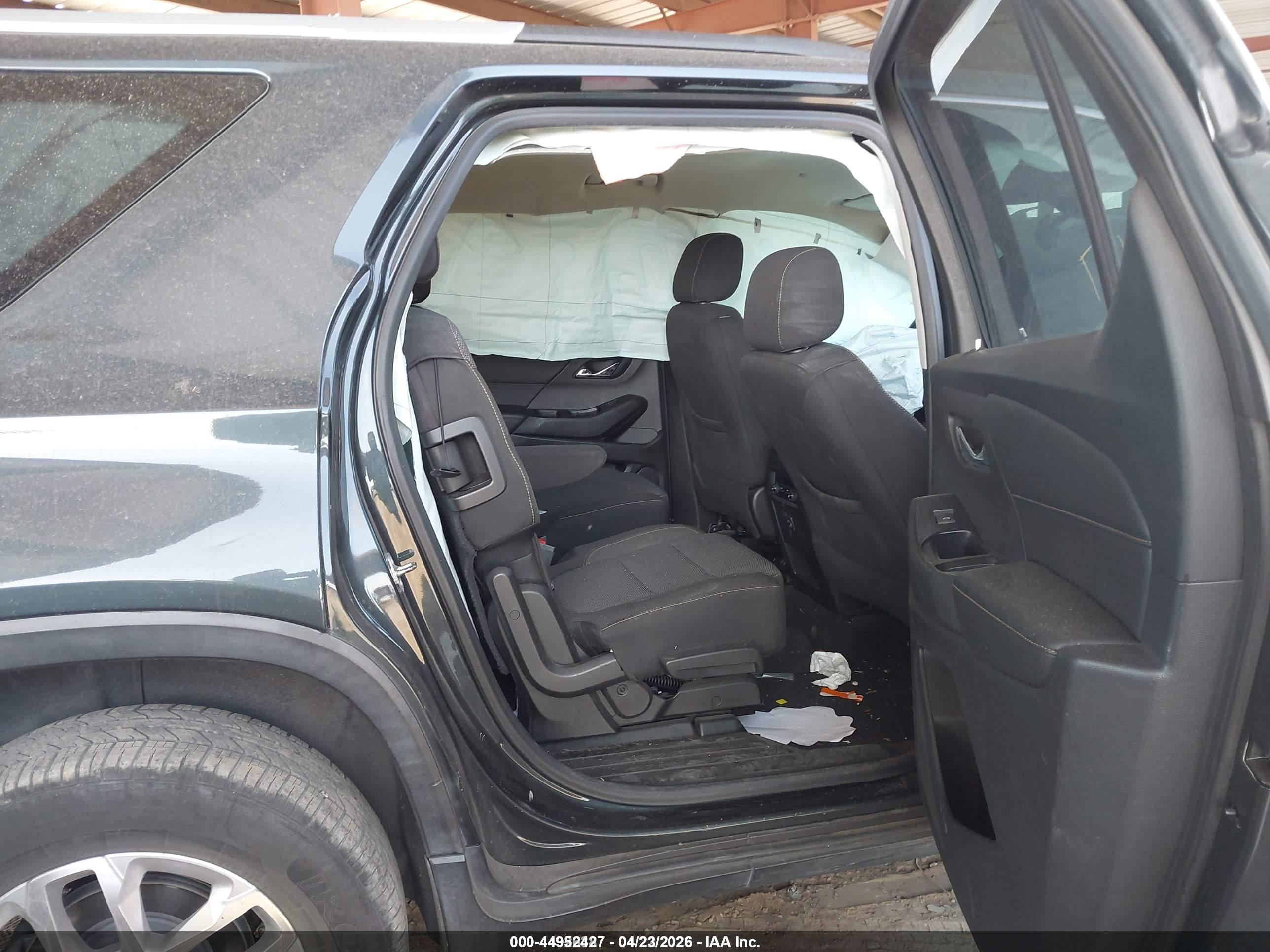CHEVROLET TRAVERSE image 8