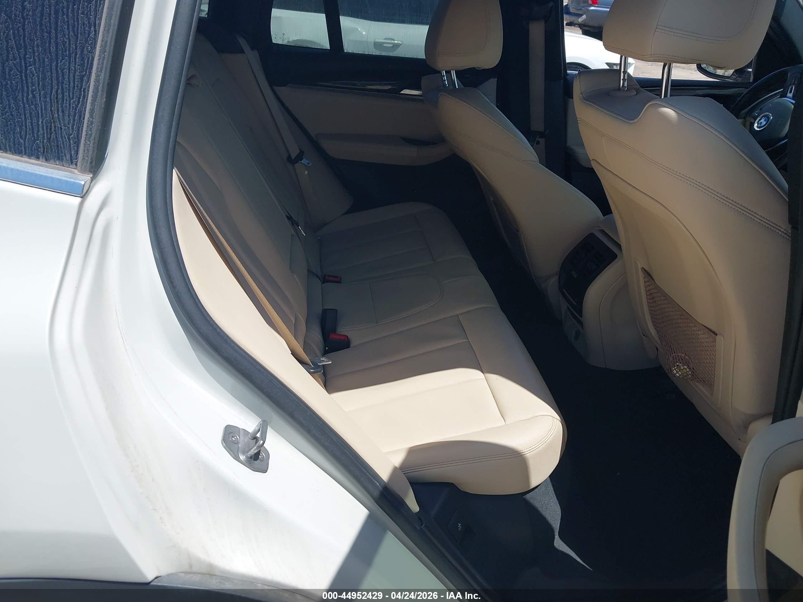 BMW X3 image 8
