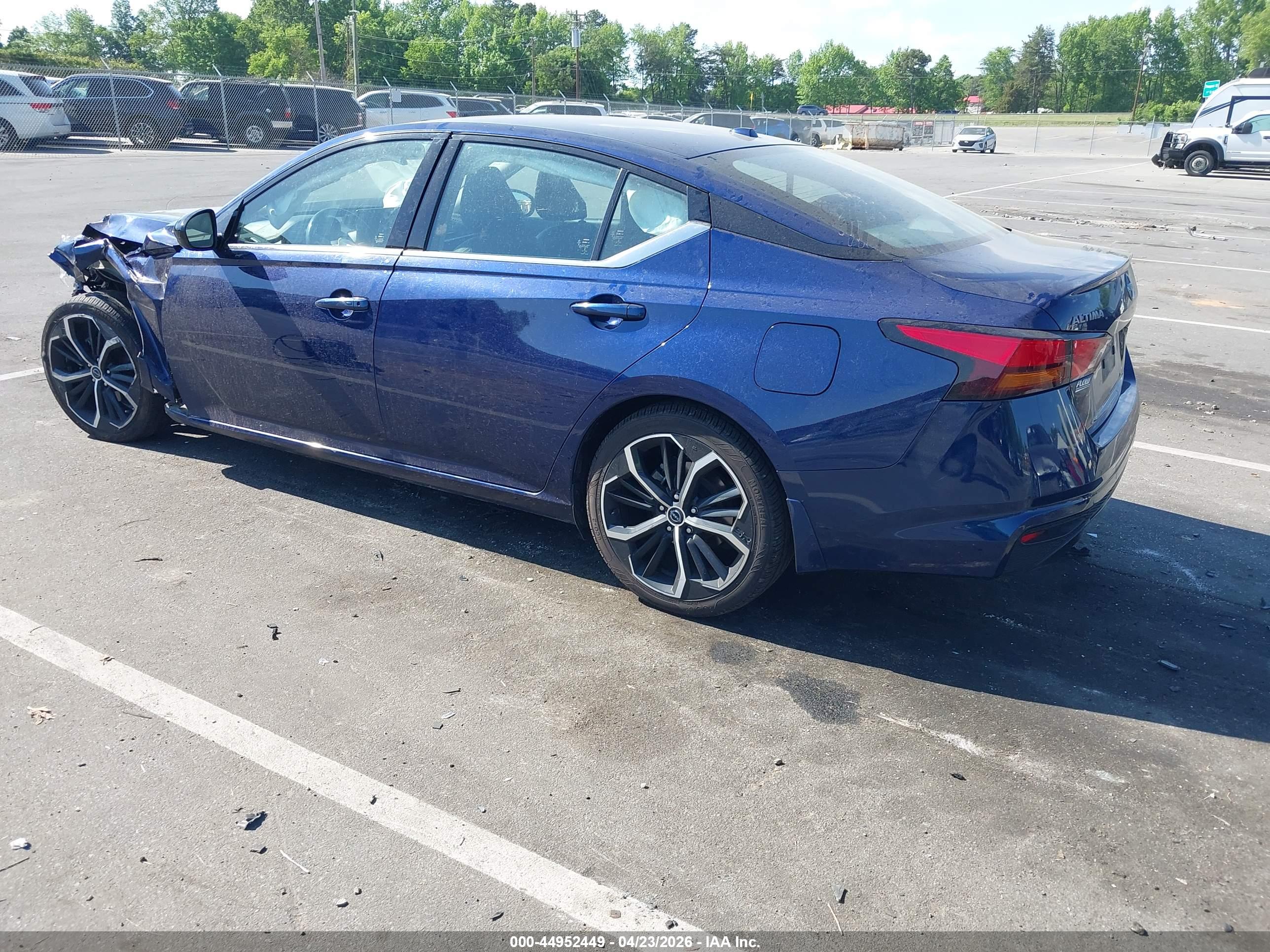 NISSAN ALTIMA image 3