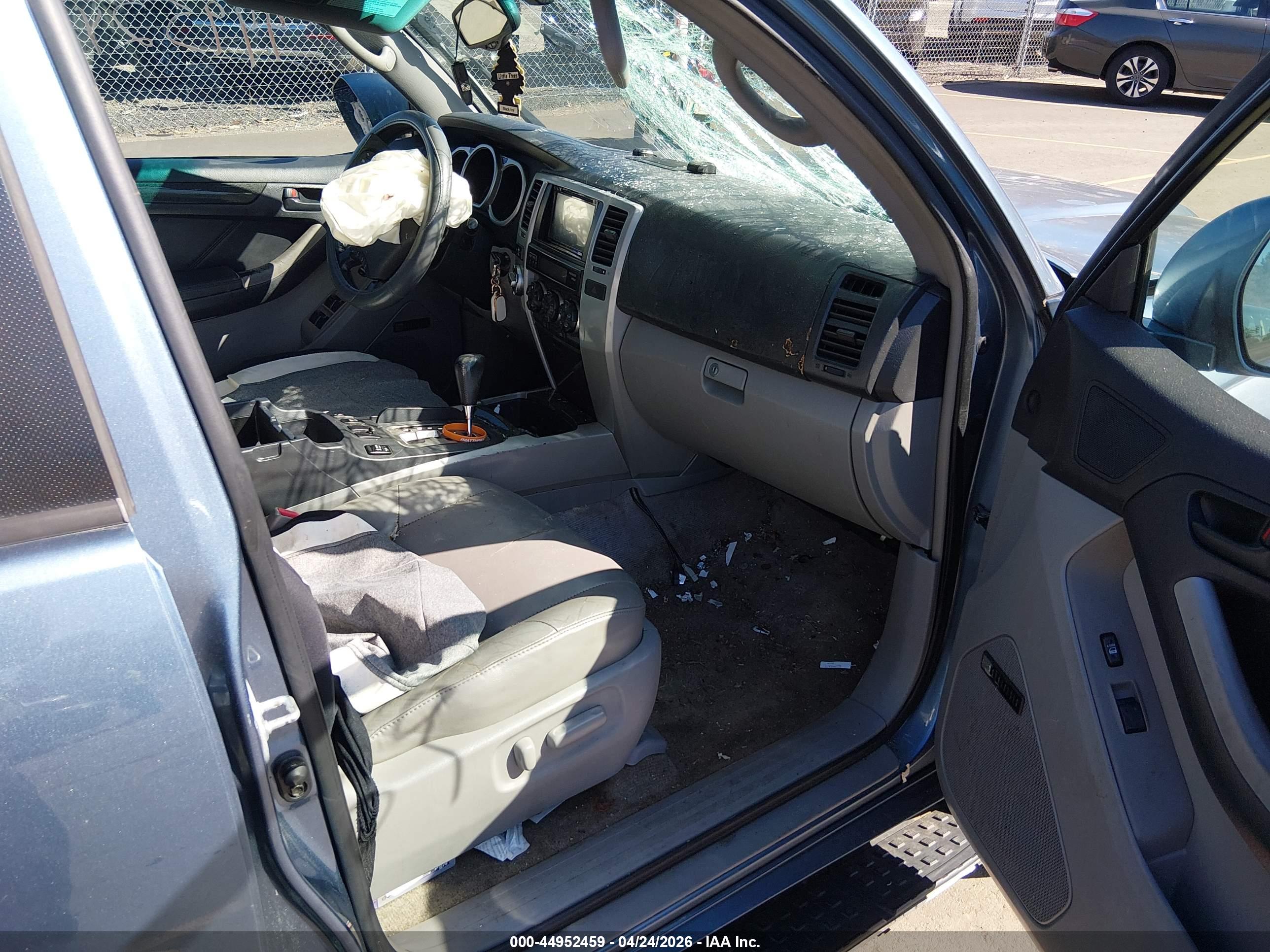 TOYOTA 4RUNNER image 5