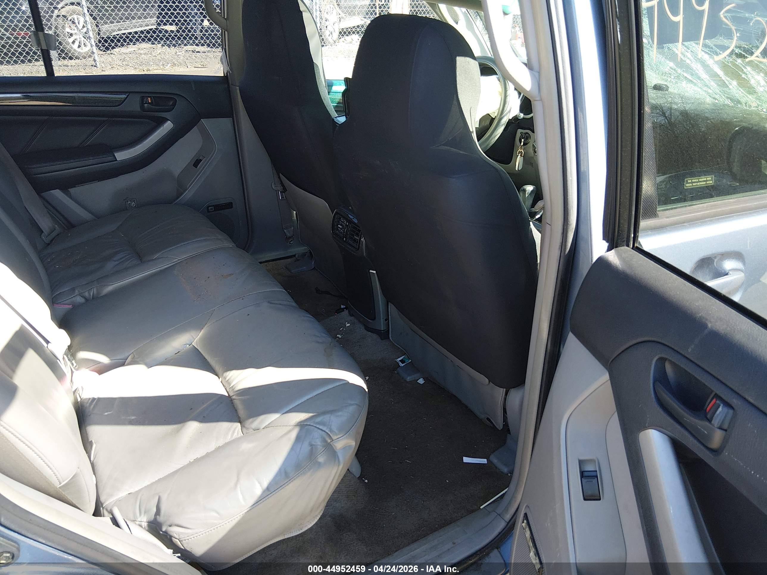 TOYOTA 4RUNNER image 8