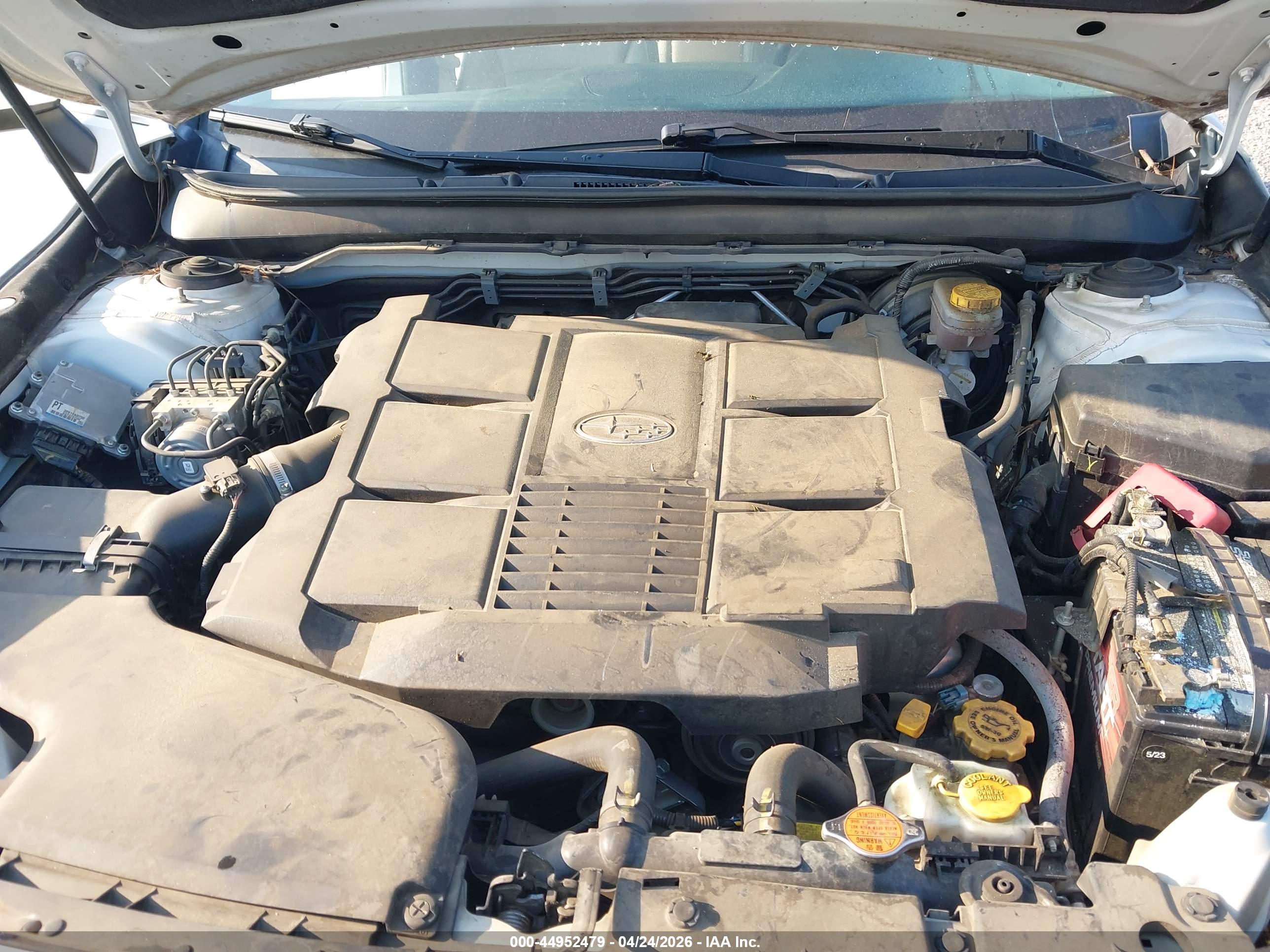 SUBARU OUTBACK image 10