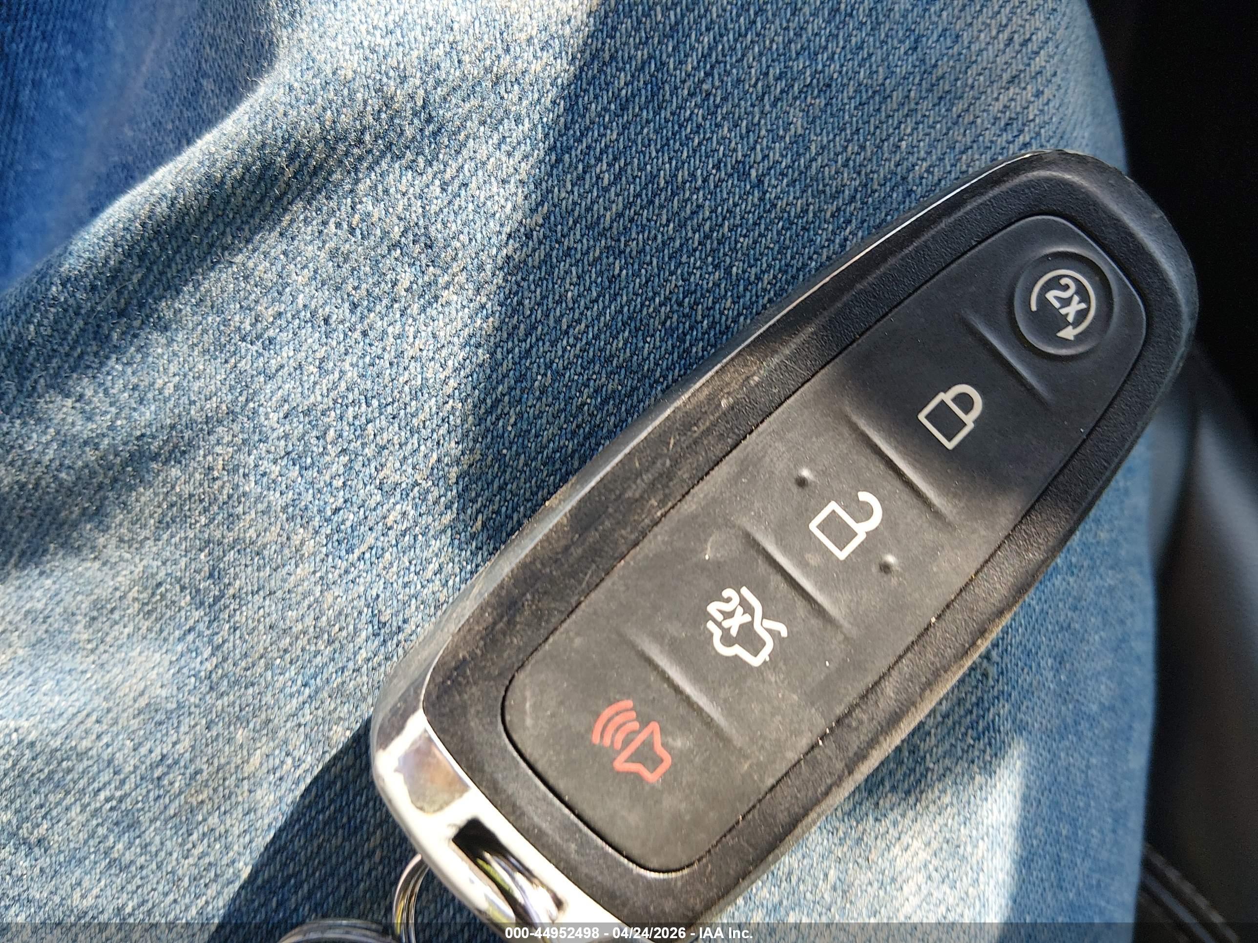 FORD ESCAPE image 11