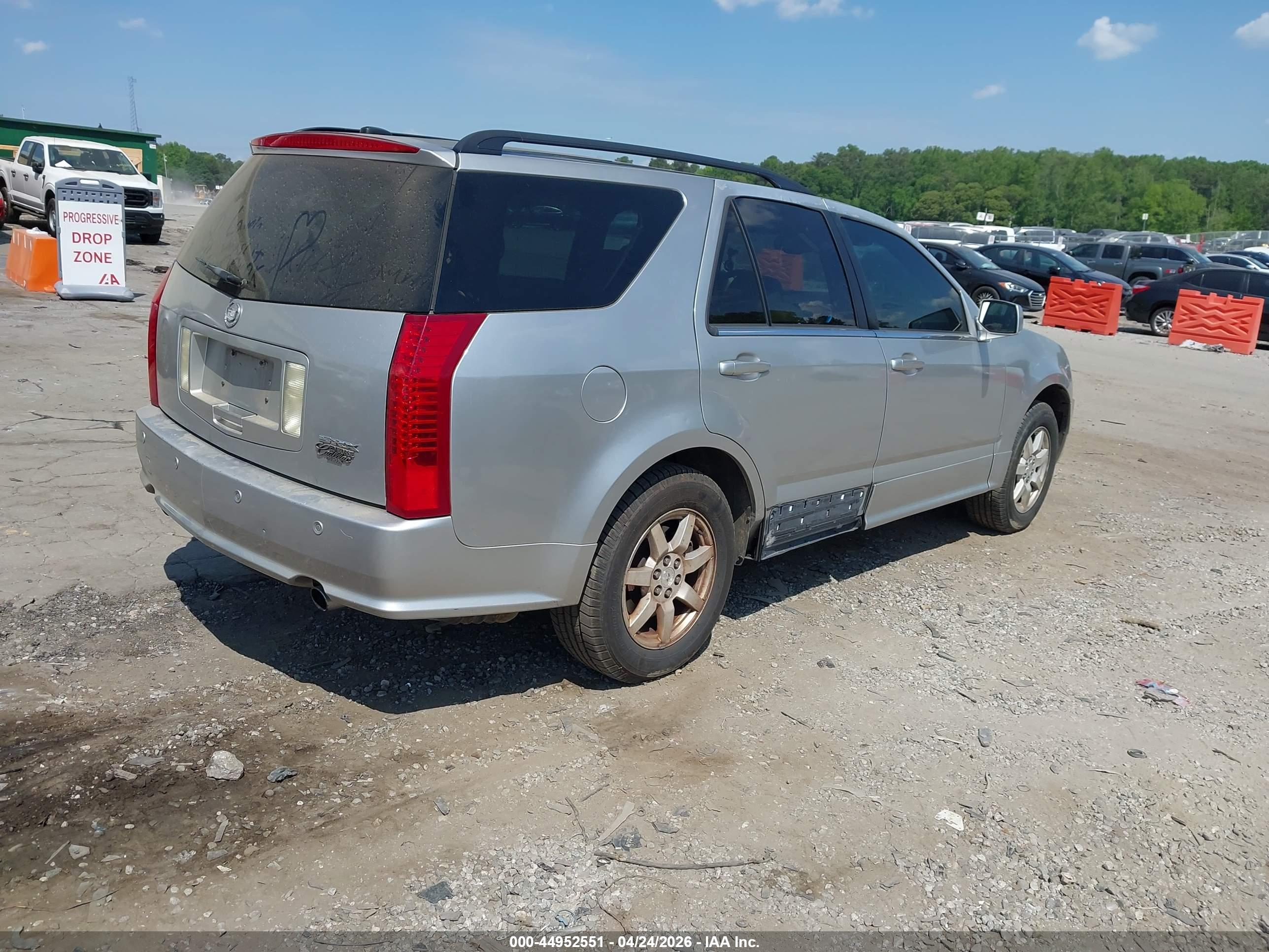 CADILLAC SRX image 4