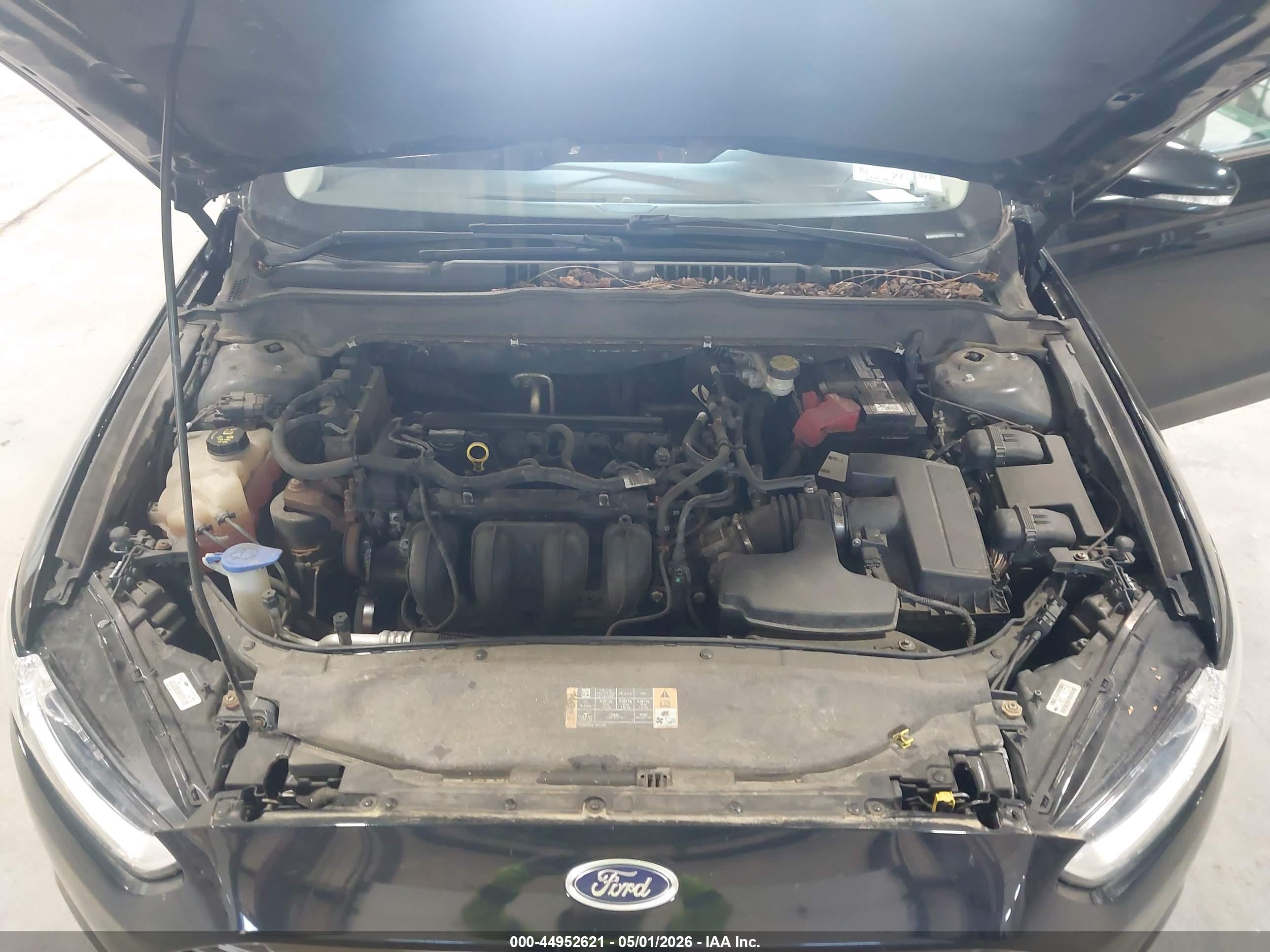 FORD FUSION image 10