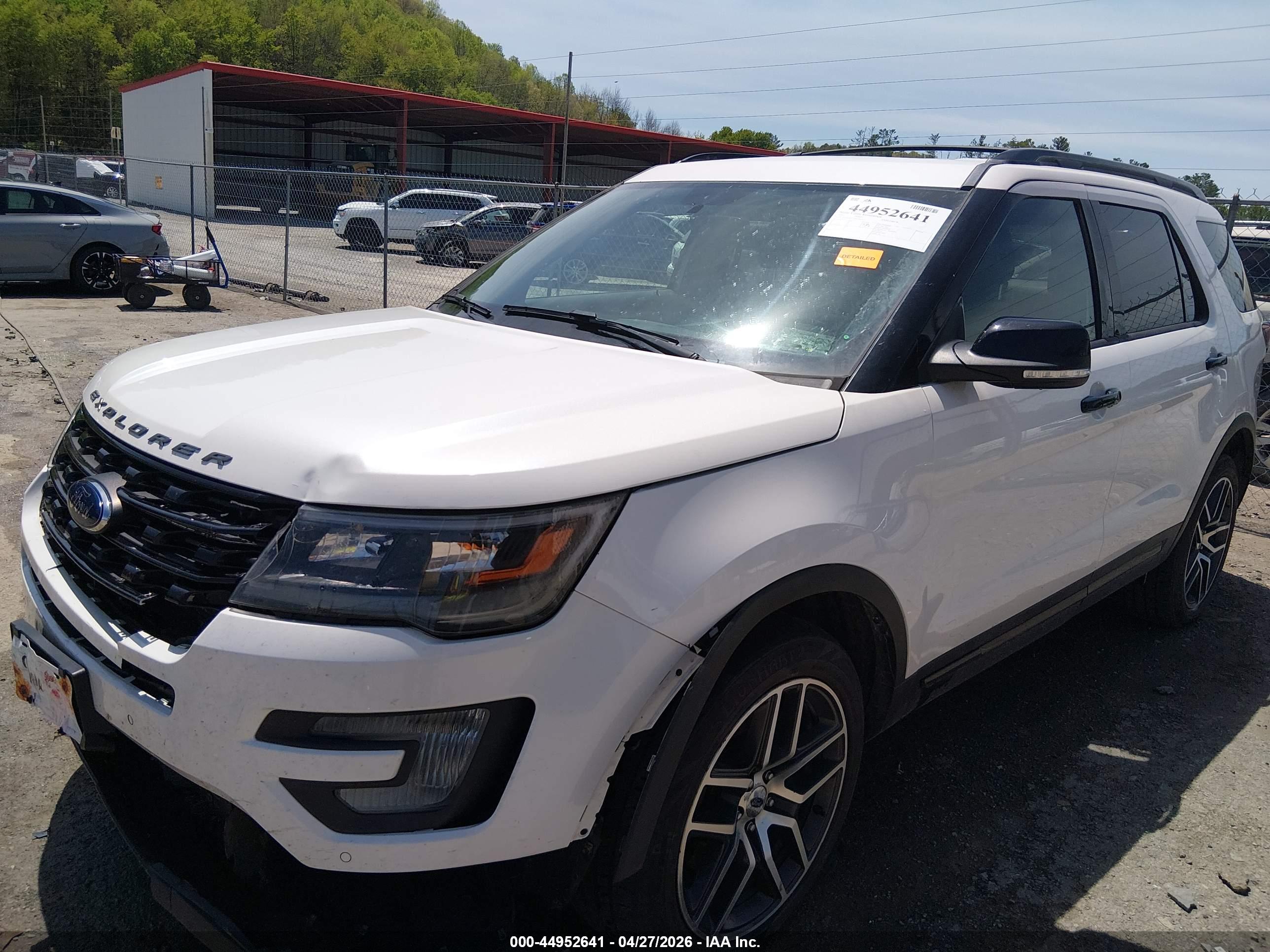 FORD EXPLORER image 2