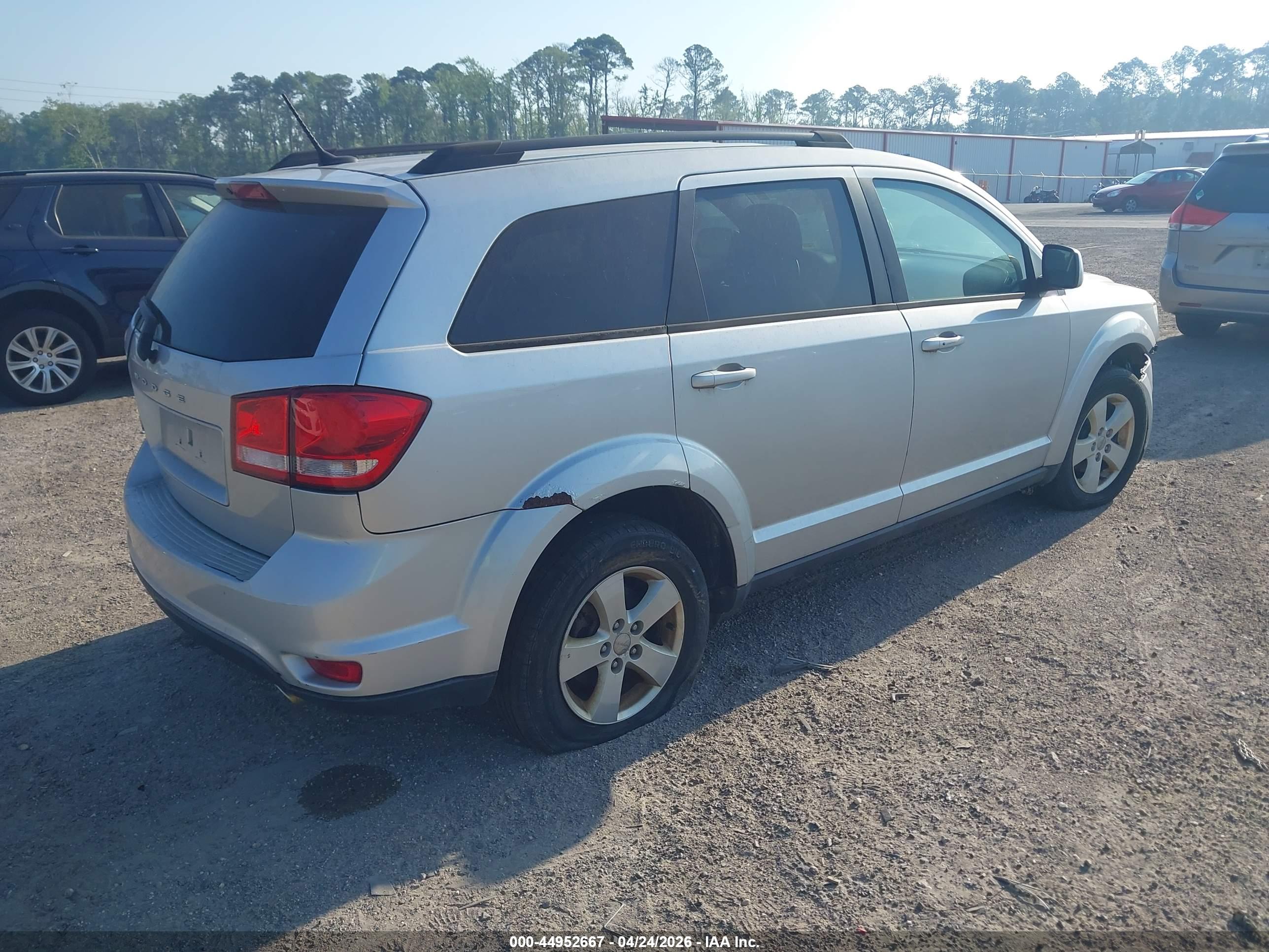 DODGE JOURNEY image 4
