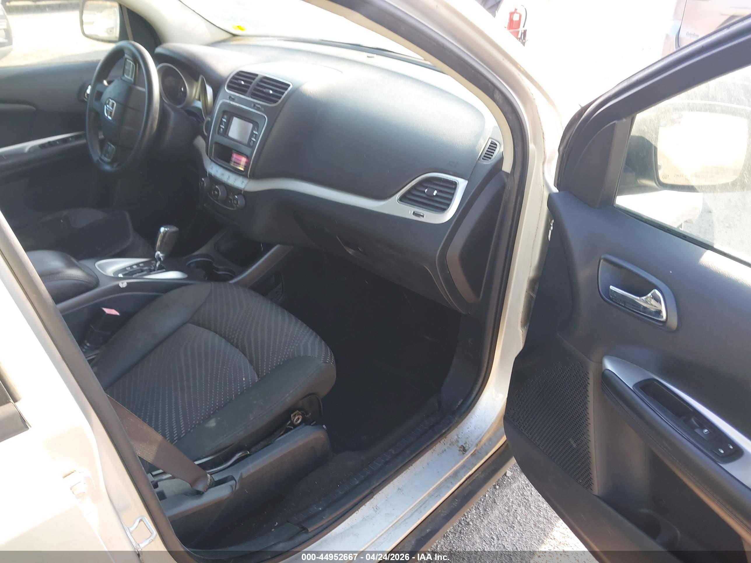 DODGE JOURNEY image 5