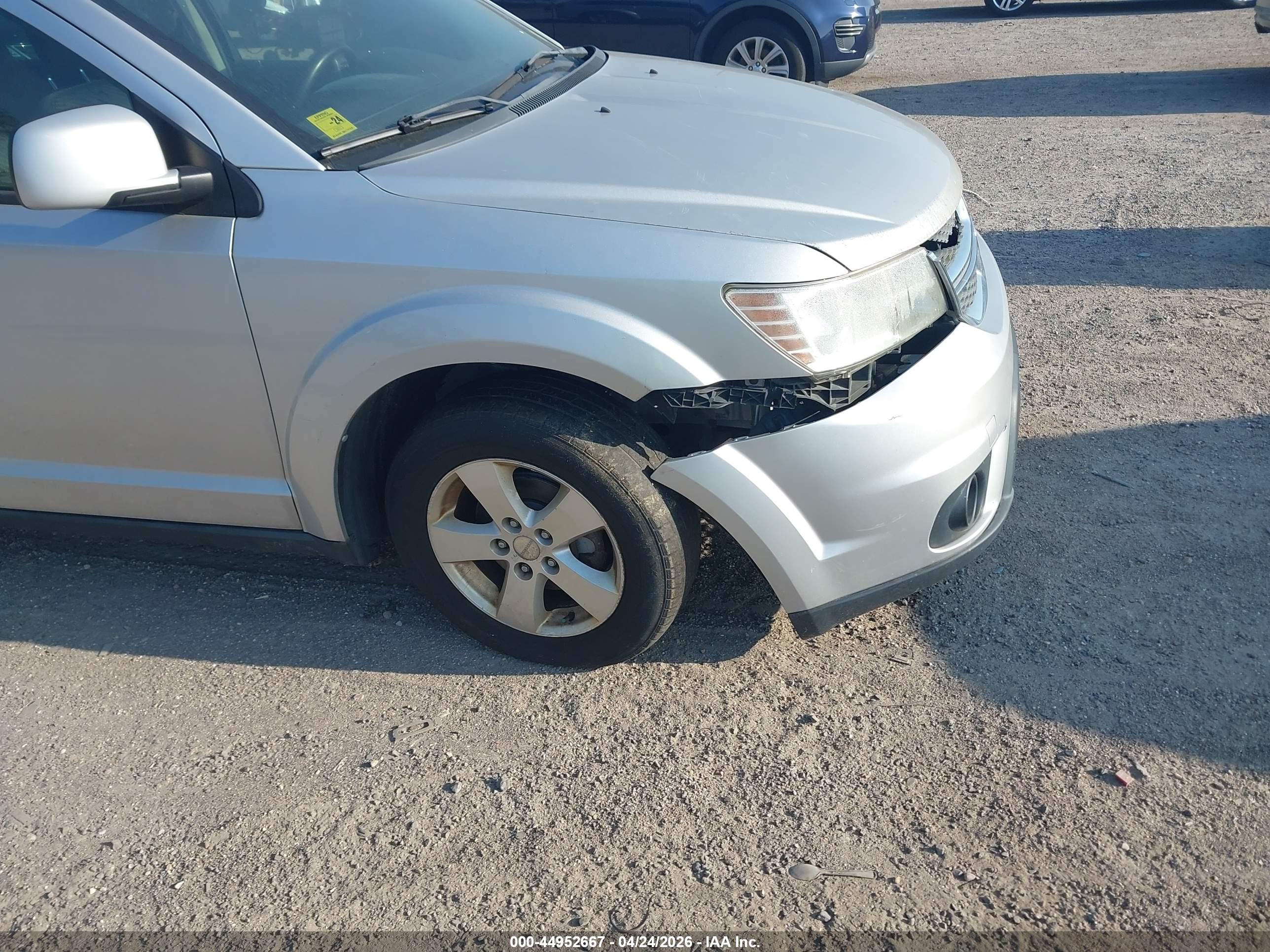 DODGE JOURNEY image 6