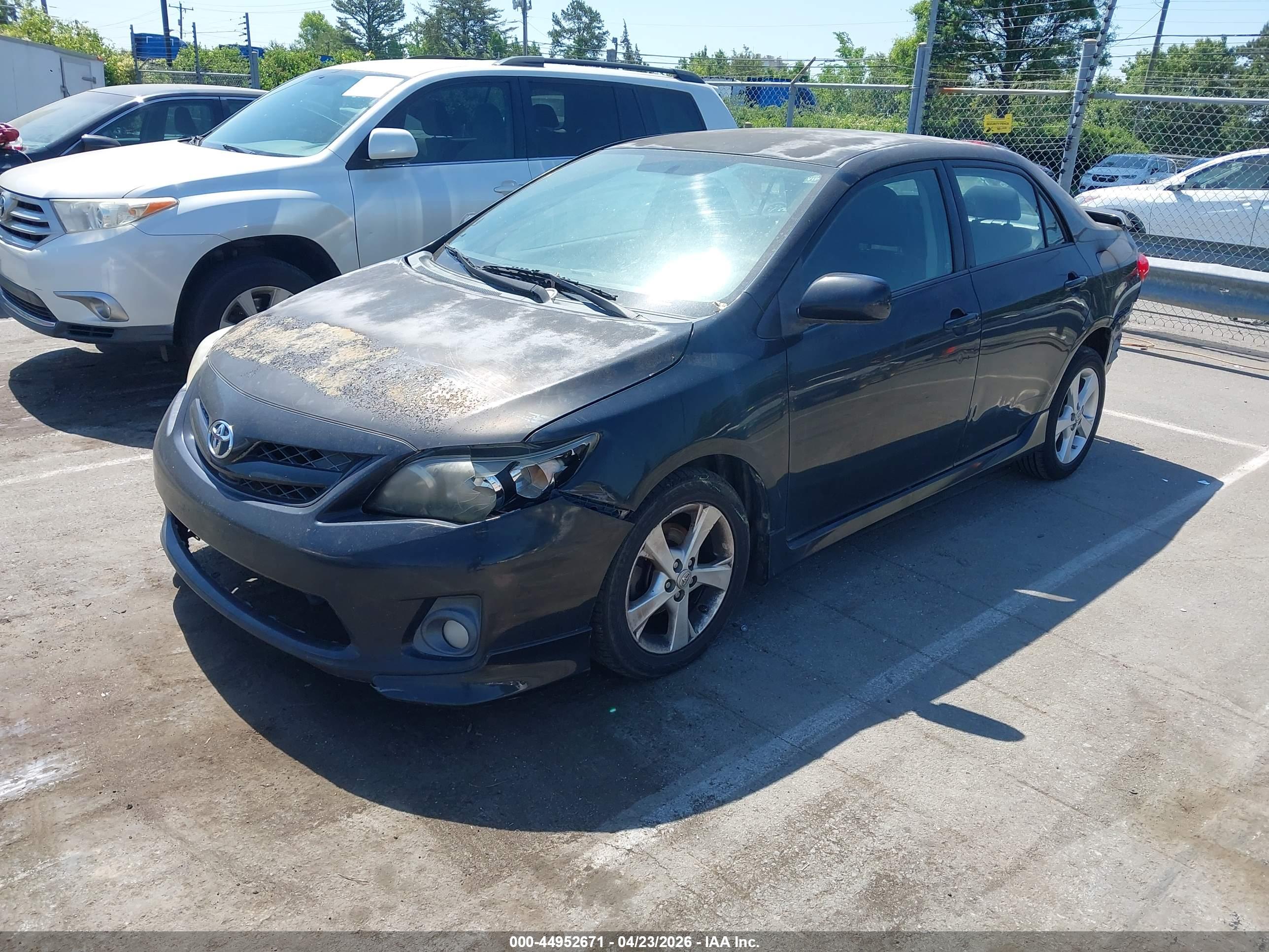TOYOTA COROLLA image 2