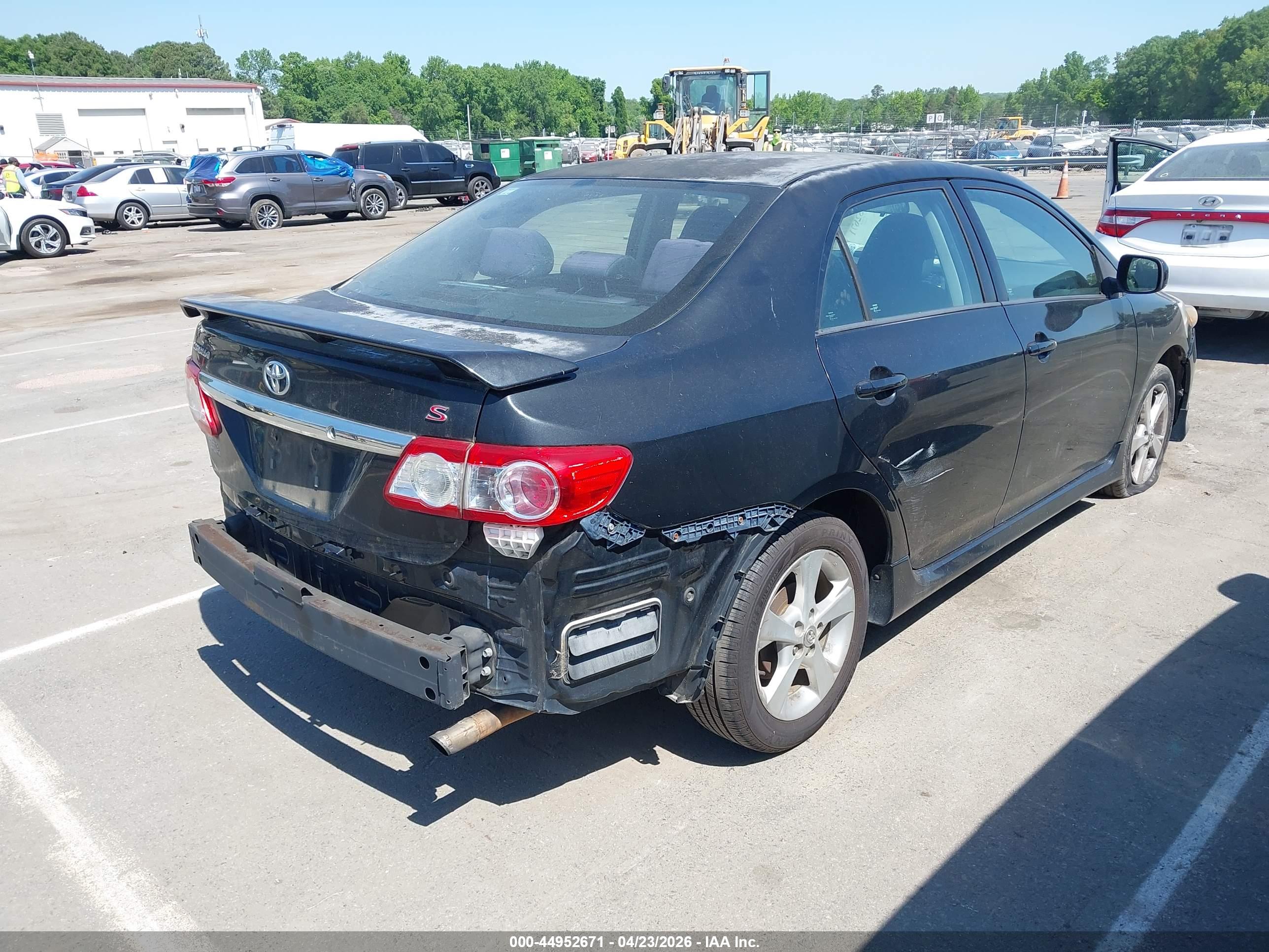 TOYOTA COROLLA image 4