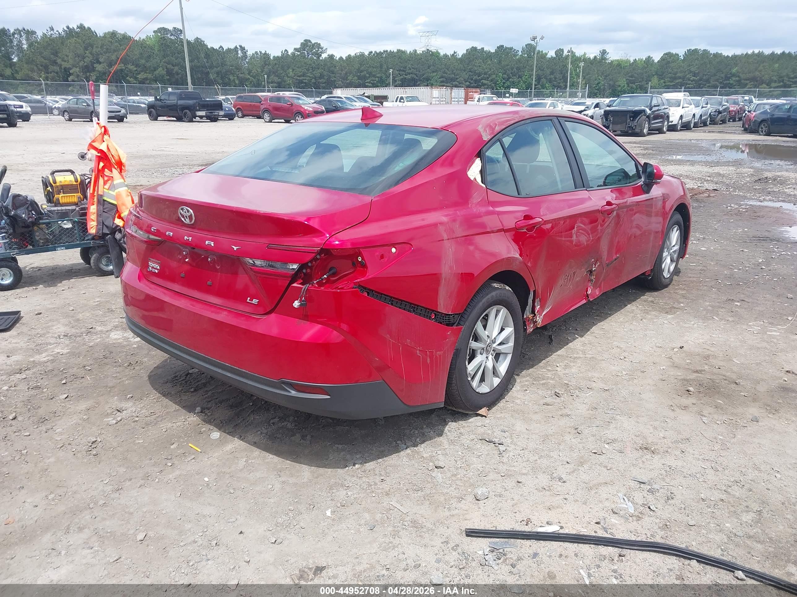 TOYOTA CAMRY image 4