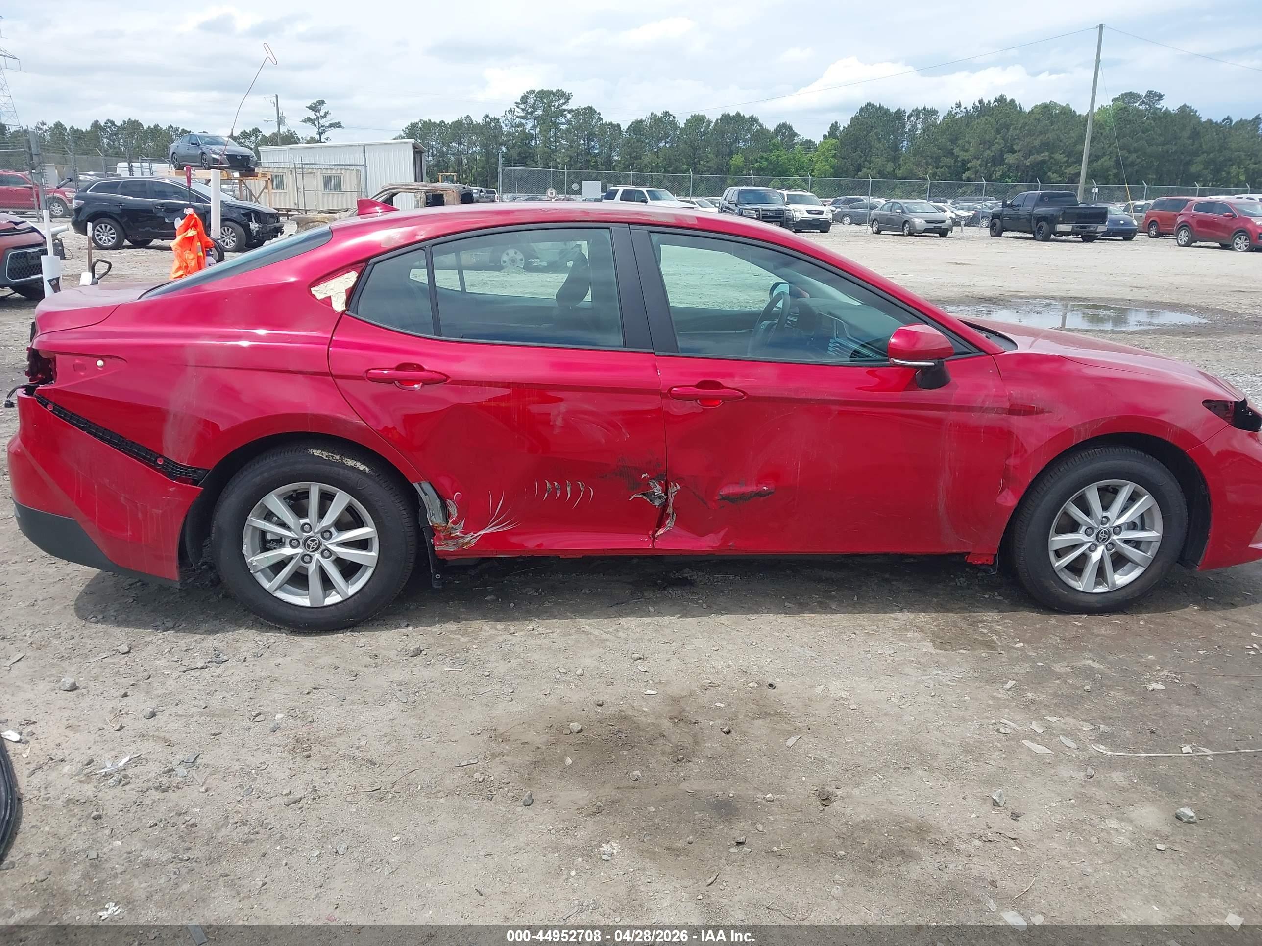 TOYOTA CAMRY image 6