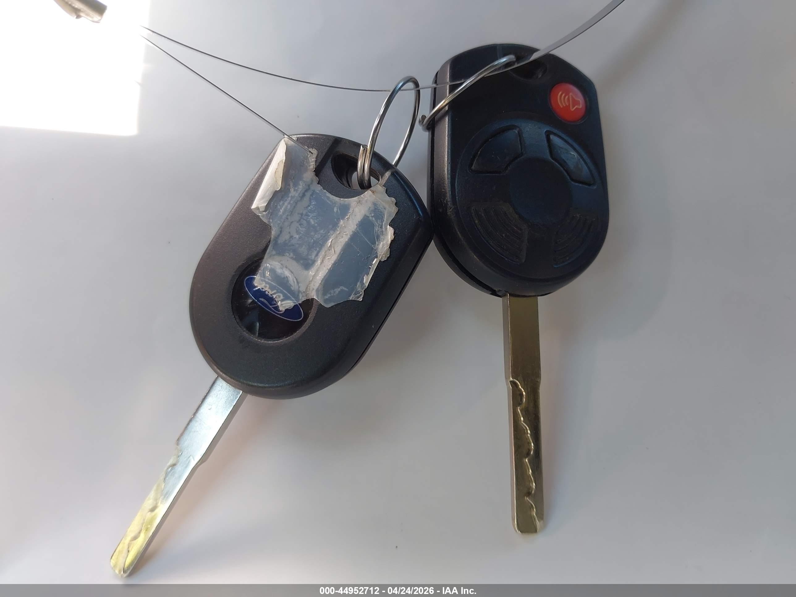 FORD ESCAPE image 11