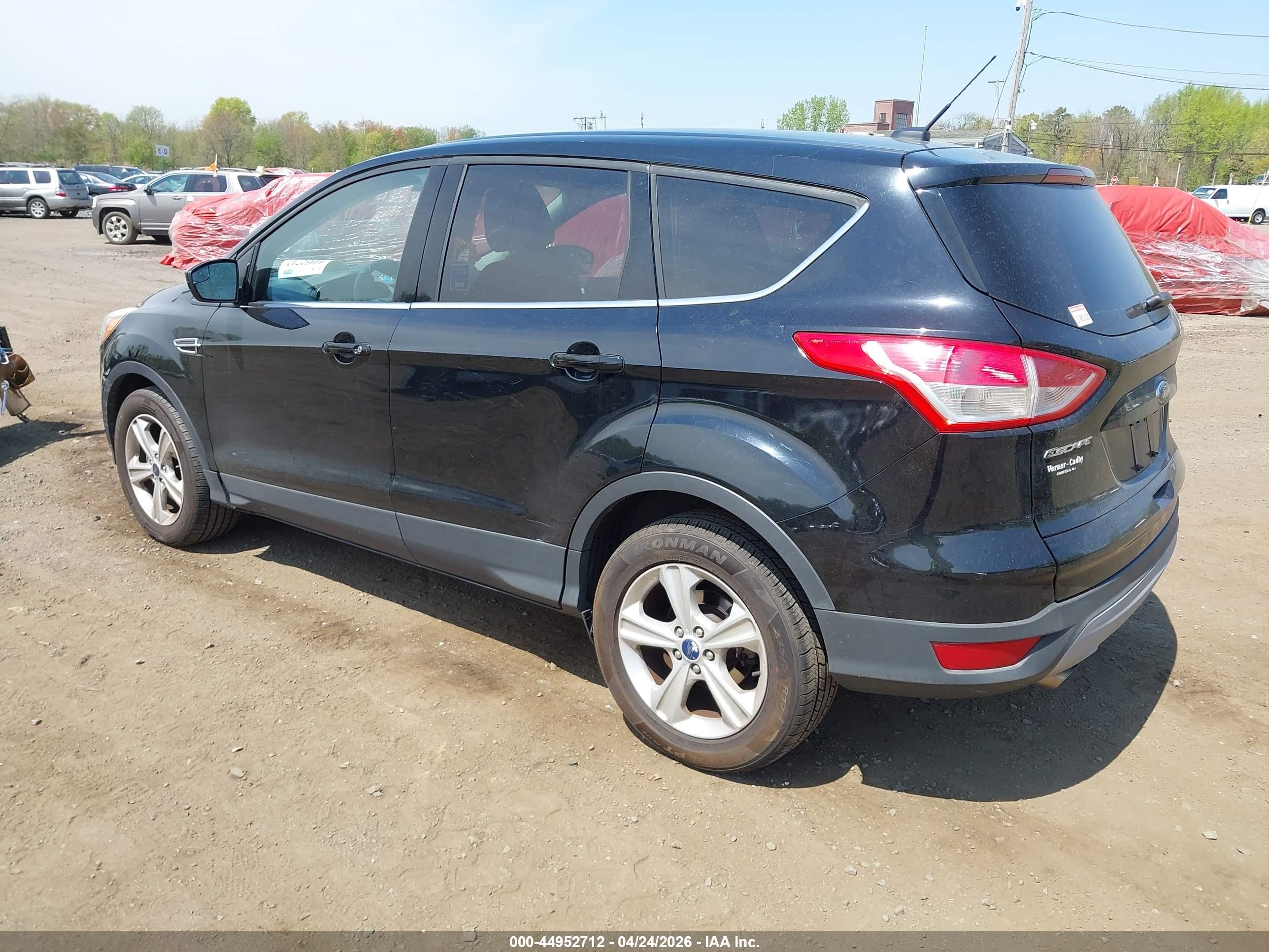 FORD ESCAPE image 3