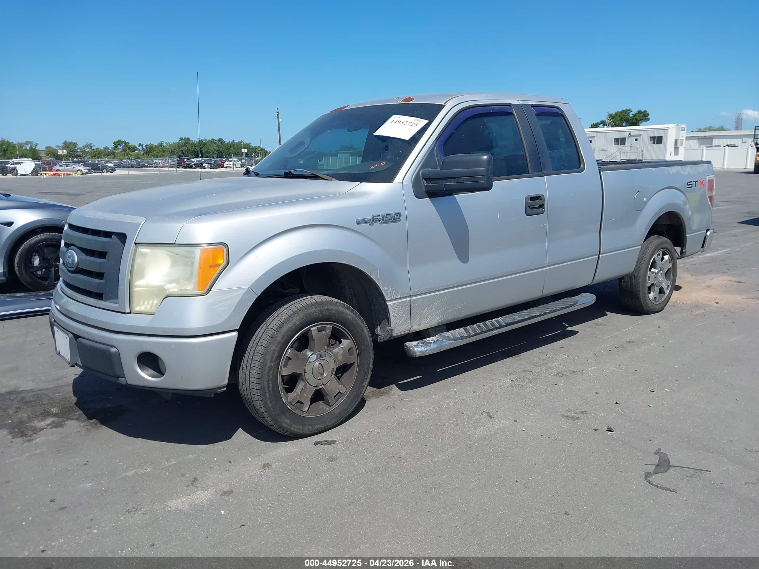 FORD F-150 image 2
