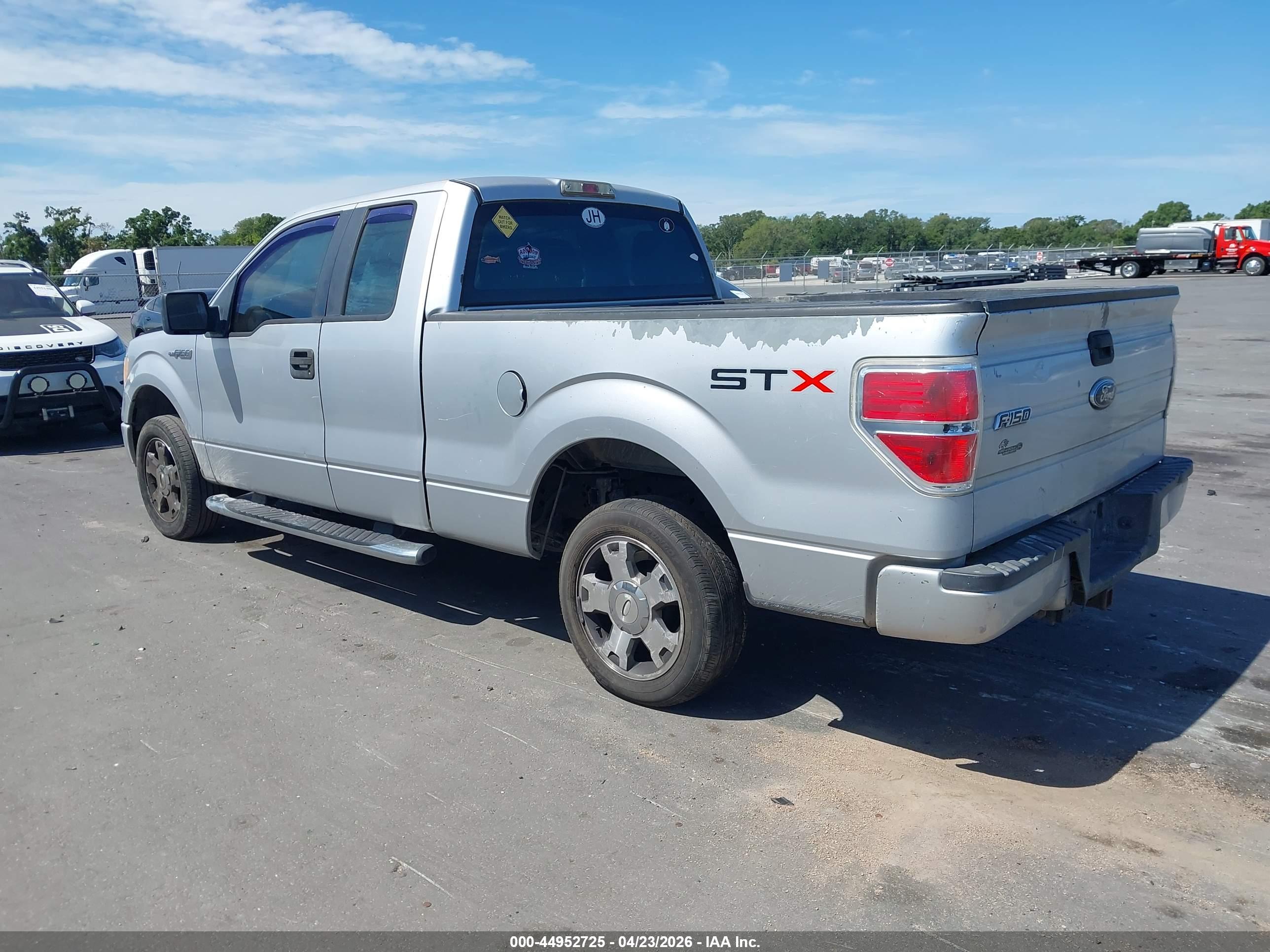 FORD F-150 image 3