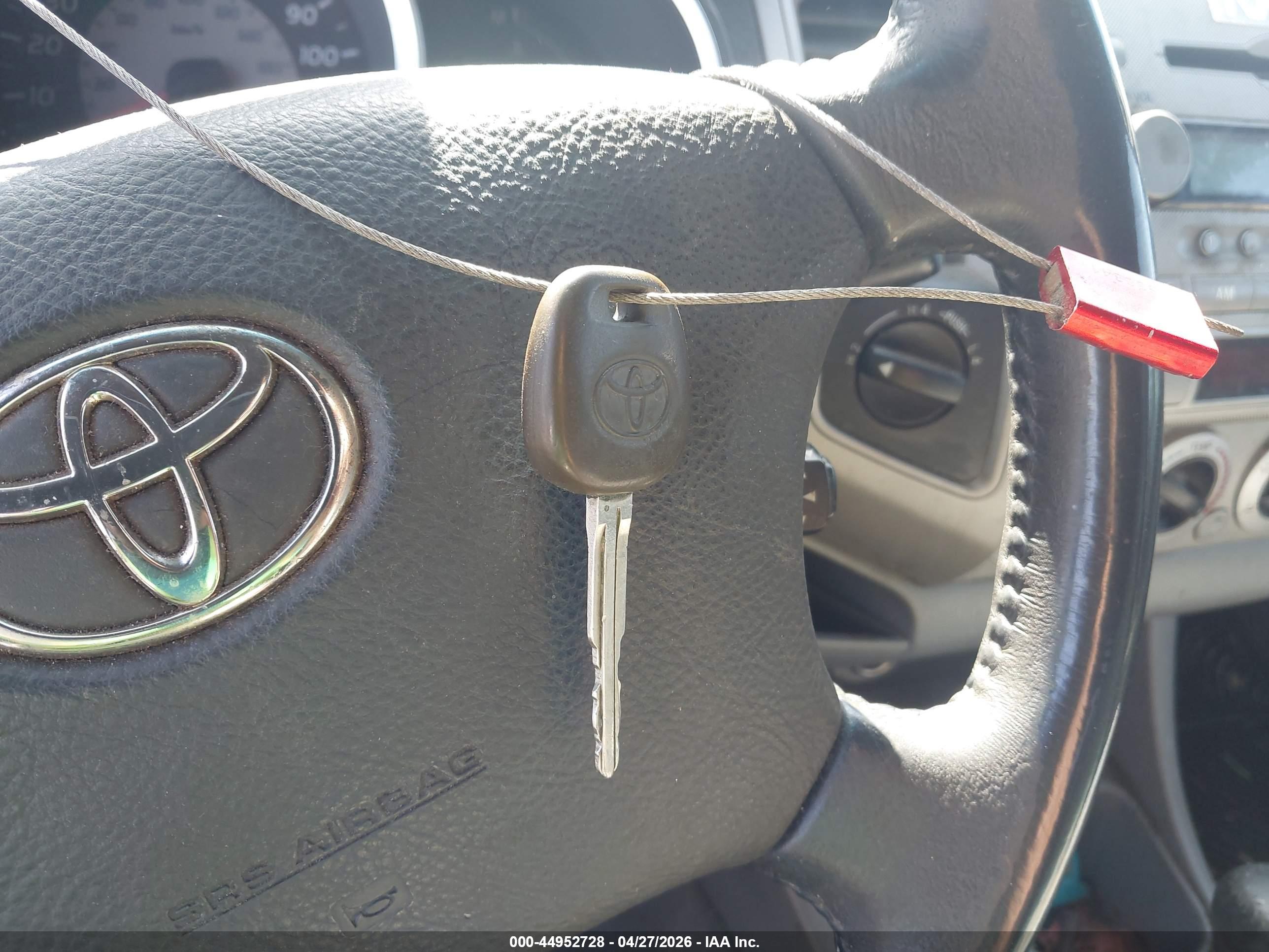 TOYOTA TACOMA image 11