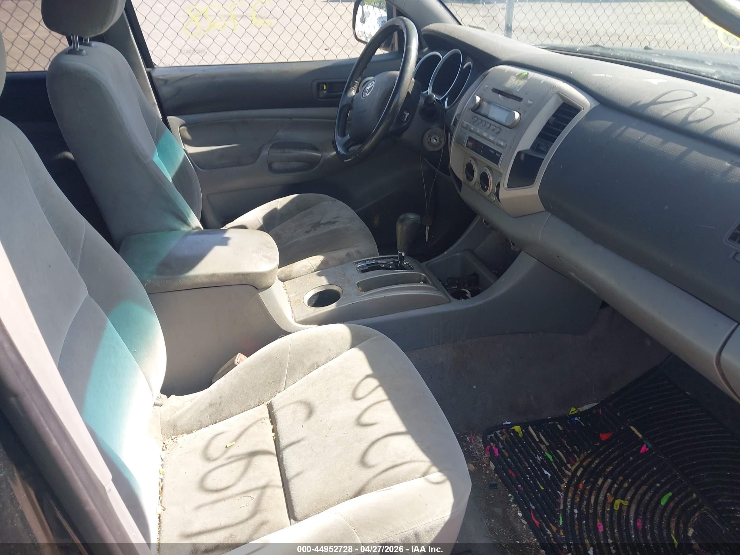 TOYOTA TACOMA image 5