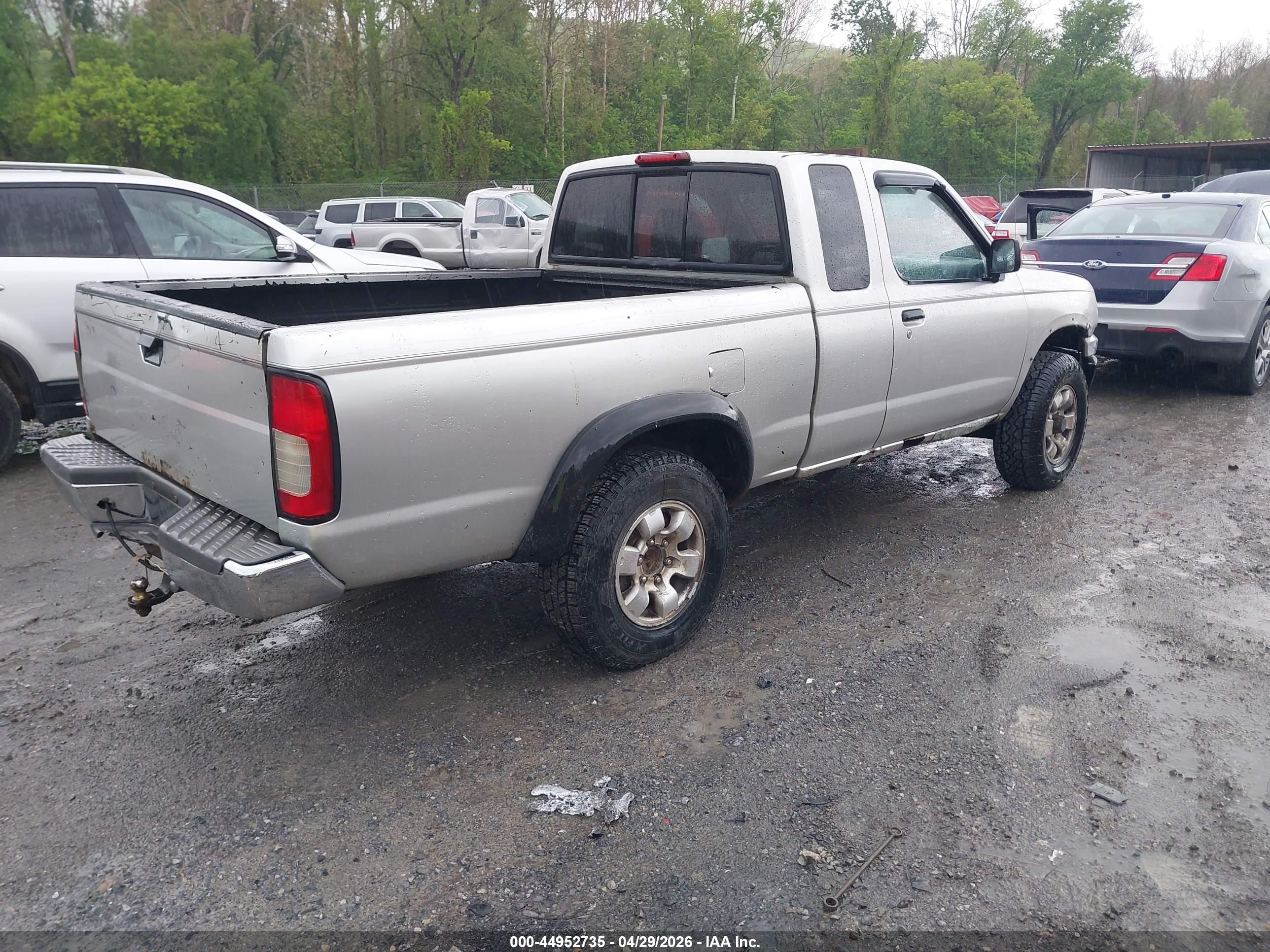 NISSAN FRONTIER image 4