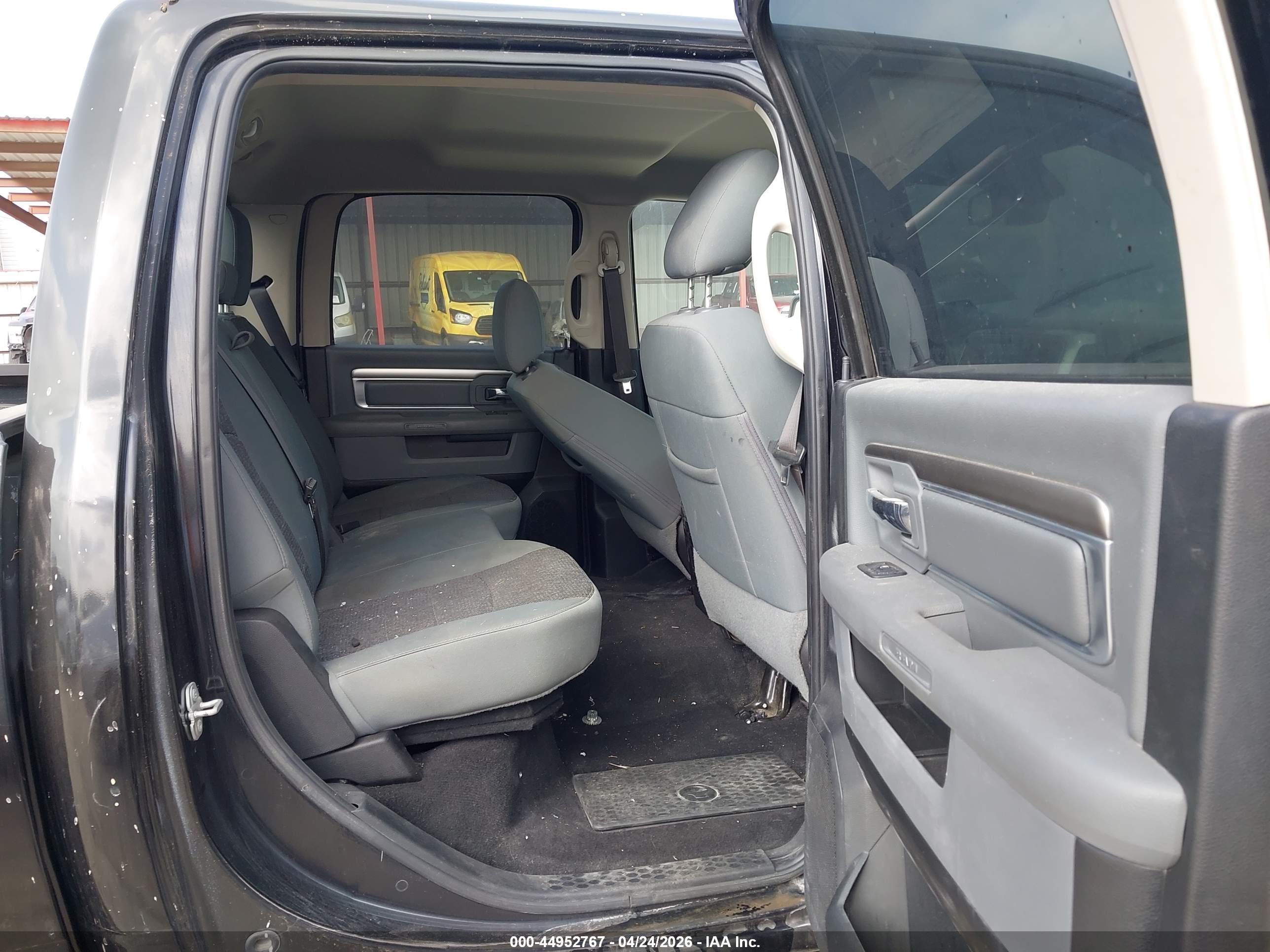 RAM 1500 image 8
