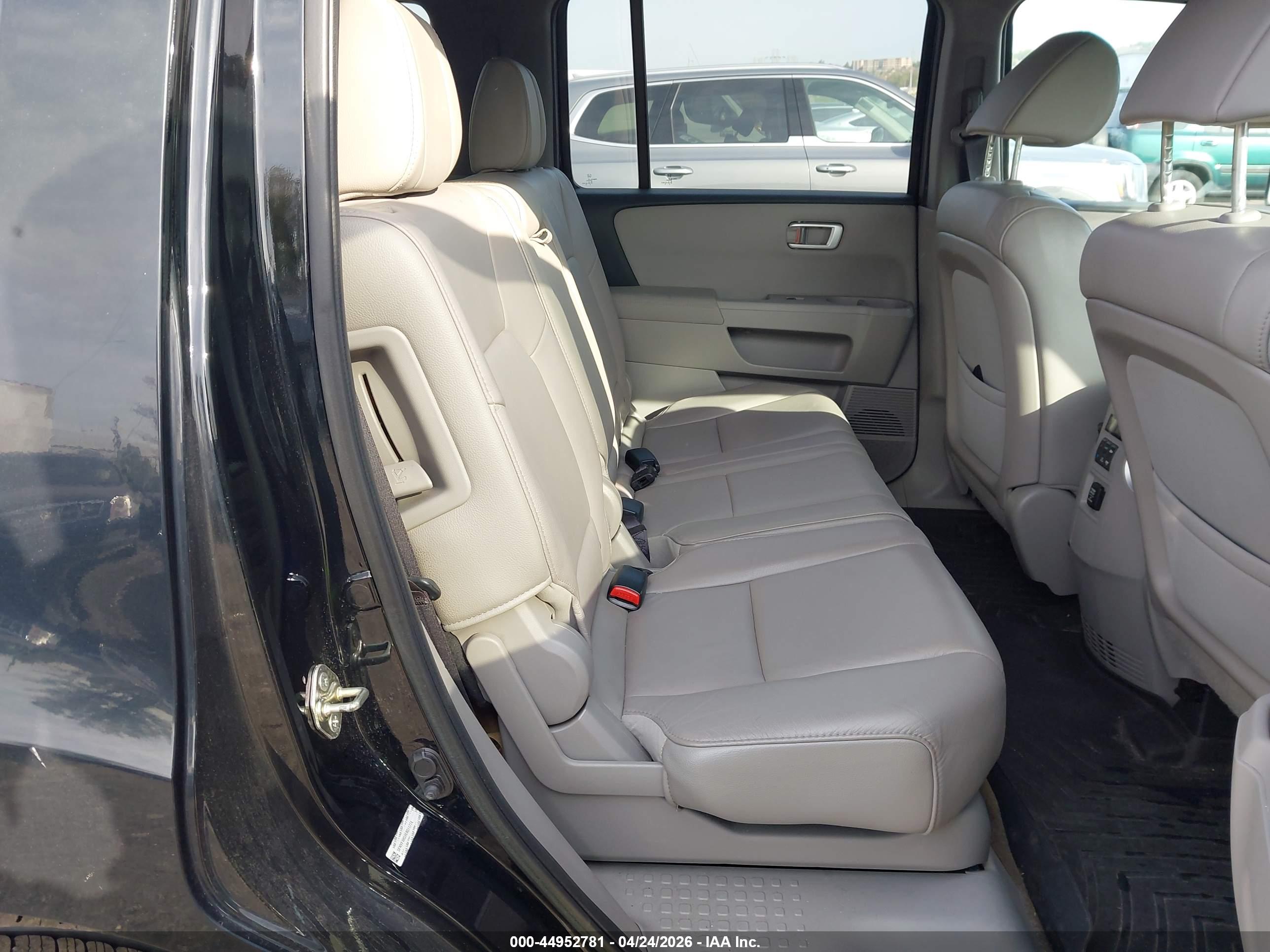 HONDA PILOT image 8