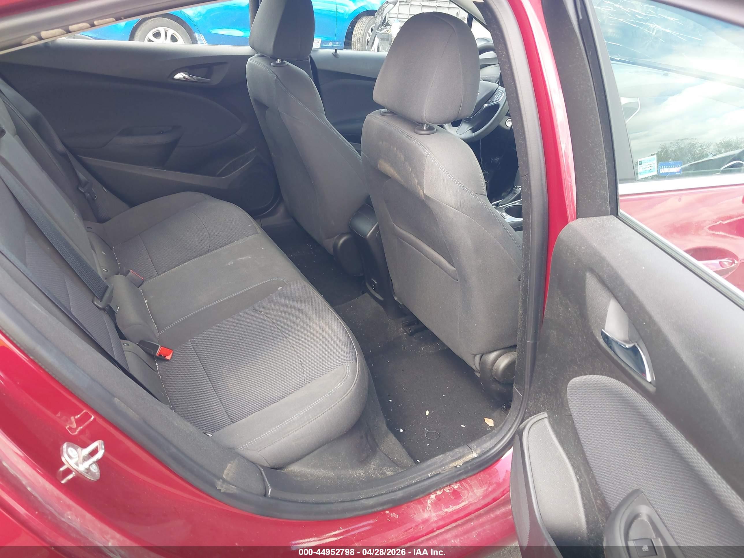 CHEVROLET CRUZE image 8