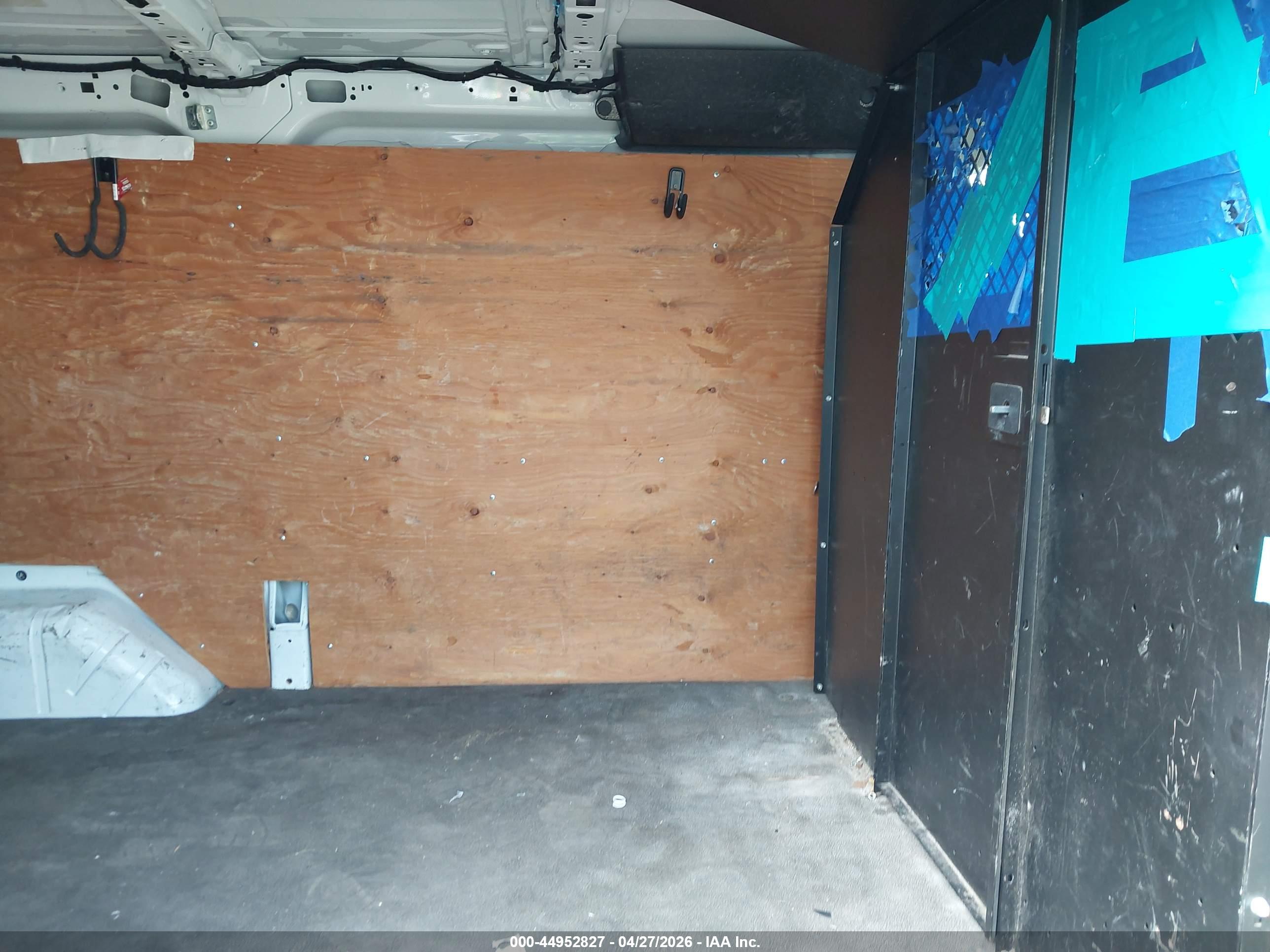 FORD TRANSIT-150 image 8