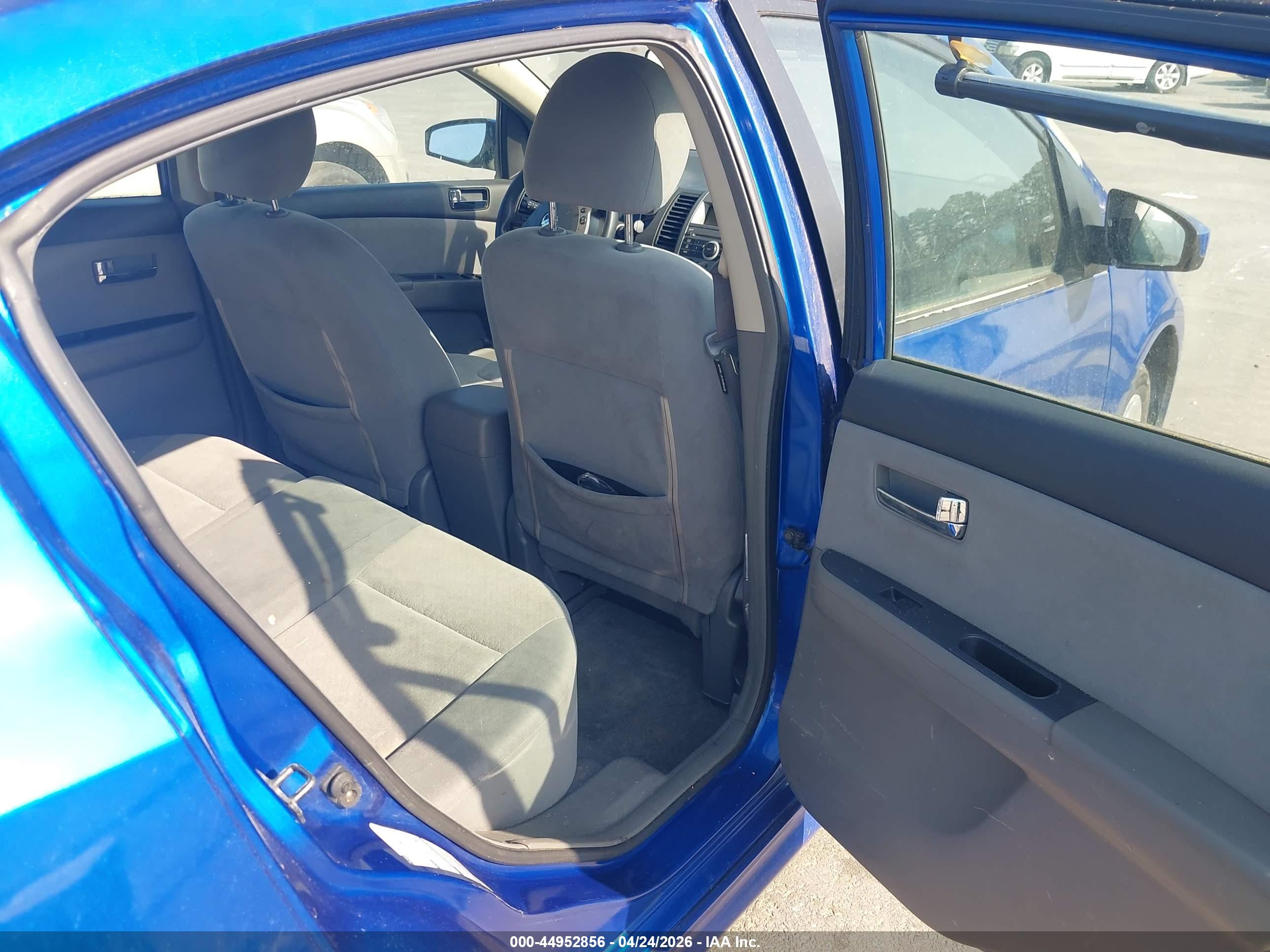 NISSAN SENTRA image 8